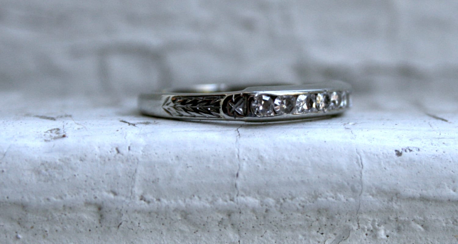 Art Deco Vintage 18K White Gold Diamond Channel Wedding Band - 0.21ct