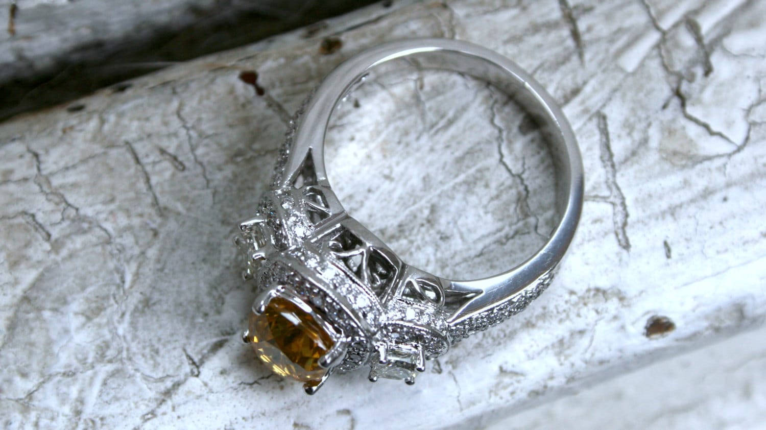 Stunning Estate 14K White Gold Diamond and Yellow Zircon Halo Ring - 4.52ct.