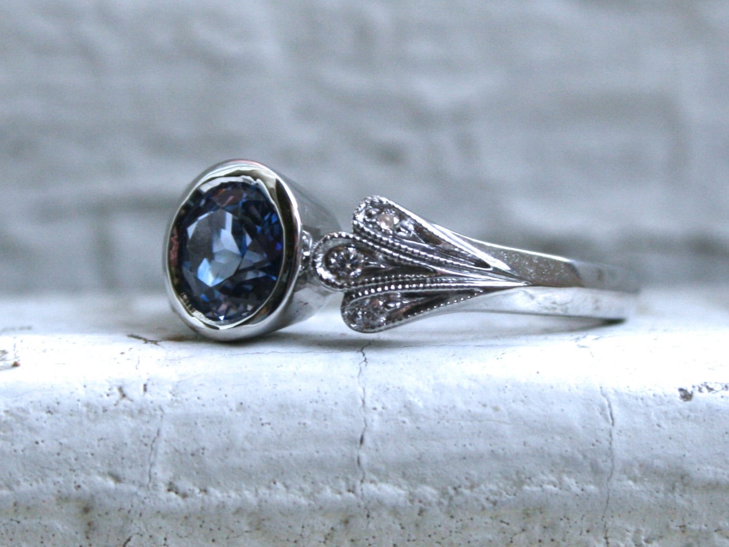 Vintage Inspired No Heat Sapphire Engagement Ring Wedding Ring with Leaves in 14K White Gold.