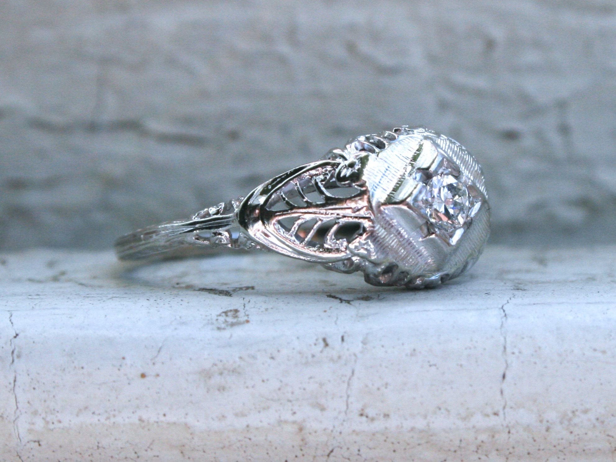 Vintage Filigree 18K White Gold Diamond Engagement Ring.