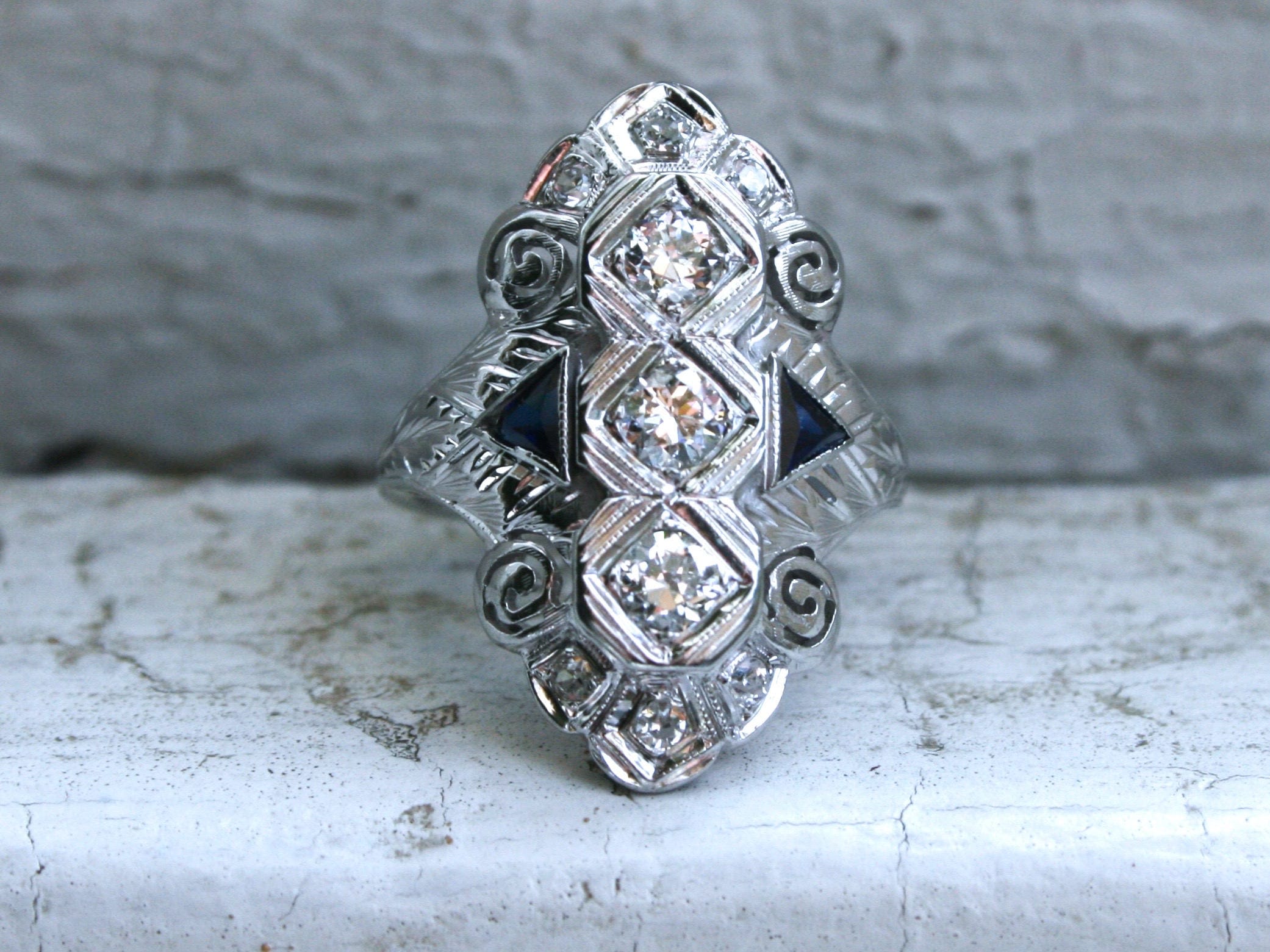 Art Deco Vintage 18K White Gold Diamond and Sapphire Ring - 0.77ct.