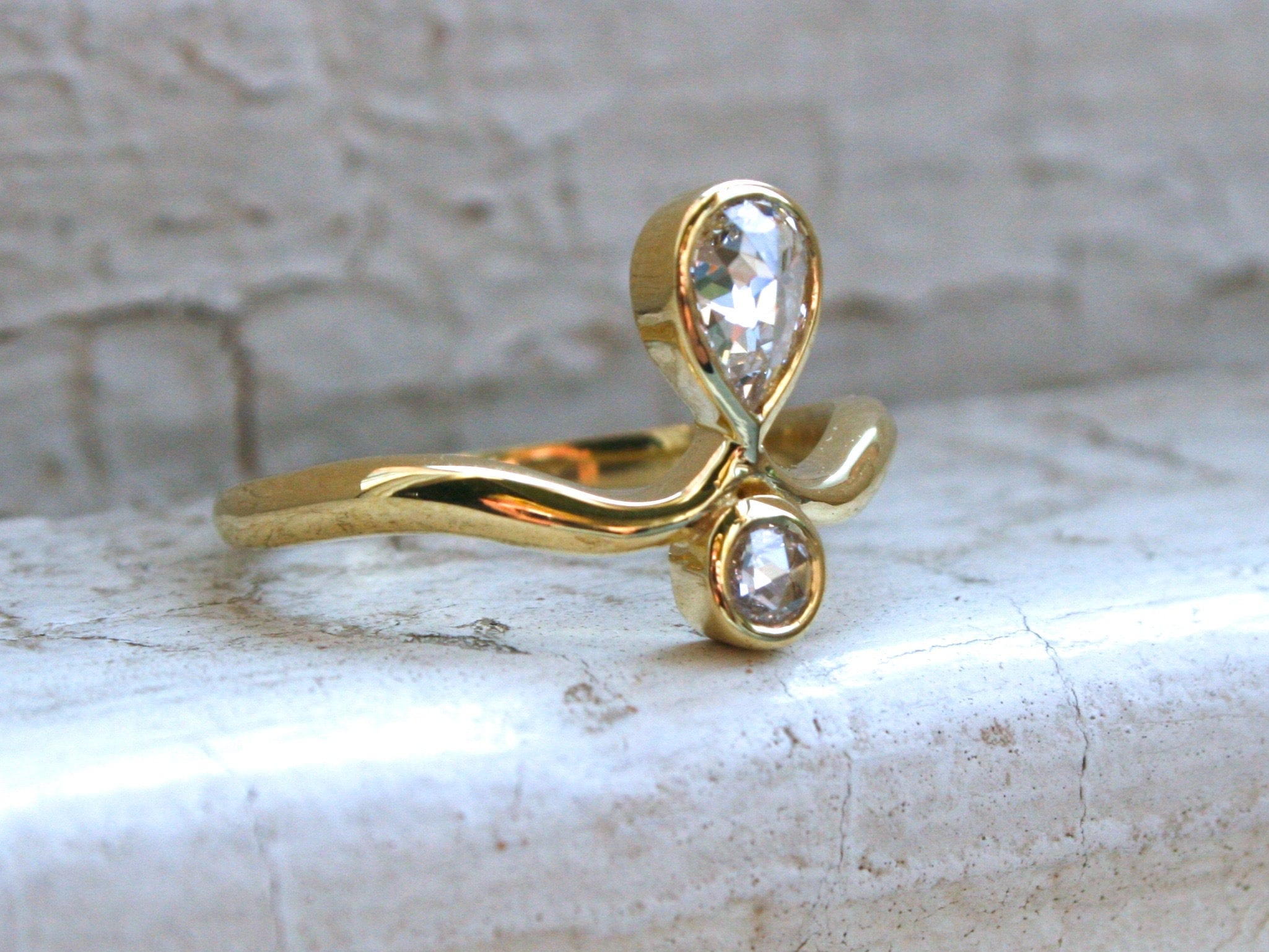 18K Yellow Gold Diamond Ring – Antique Twin Stone (0.65ct)