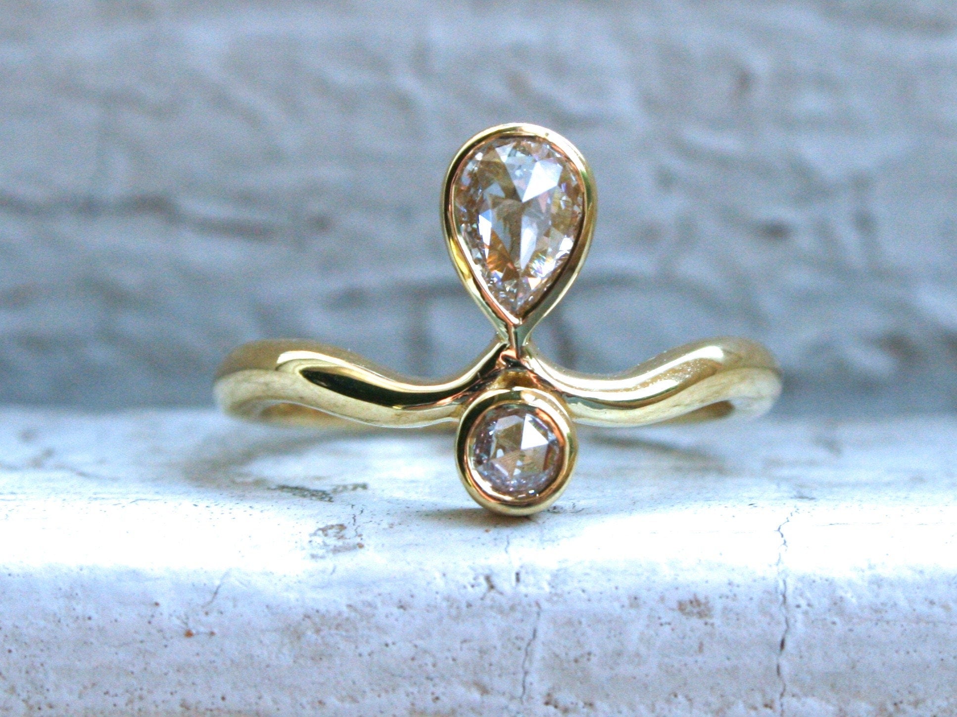 18K Yellow Gold Diamond Ring – Antique Twin Stone (0.65ct)