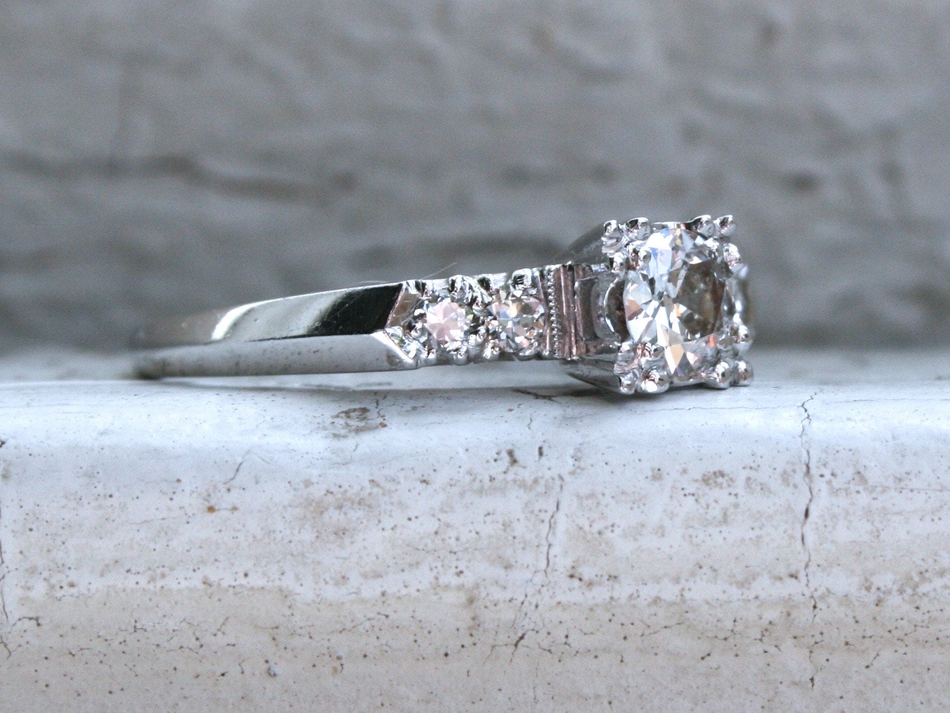 Great Classic Vintage 14K White Gold Diamond Engagement Ring - 0.78ct.