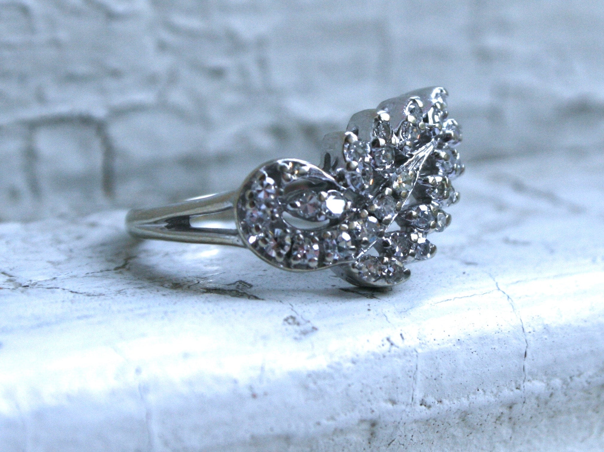 Lovely Leafy Vintage 14K White Gold Diamond Cluster Engagement Ring - 0.62ct