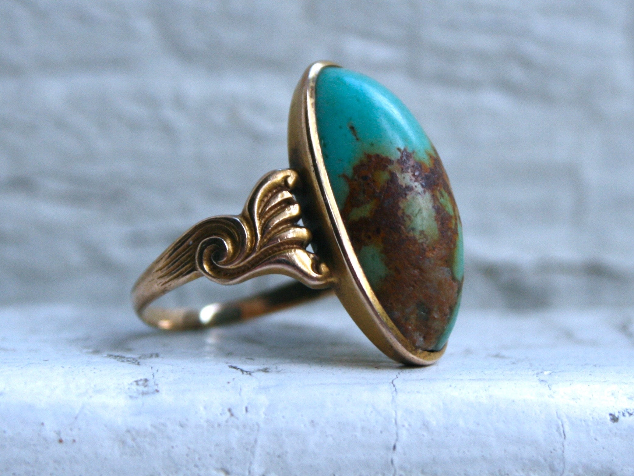 Vintage 14K Yellow Gold Turquoise Ring.