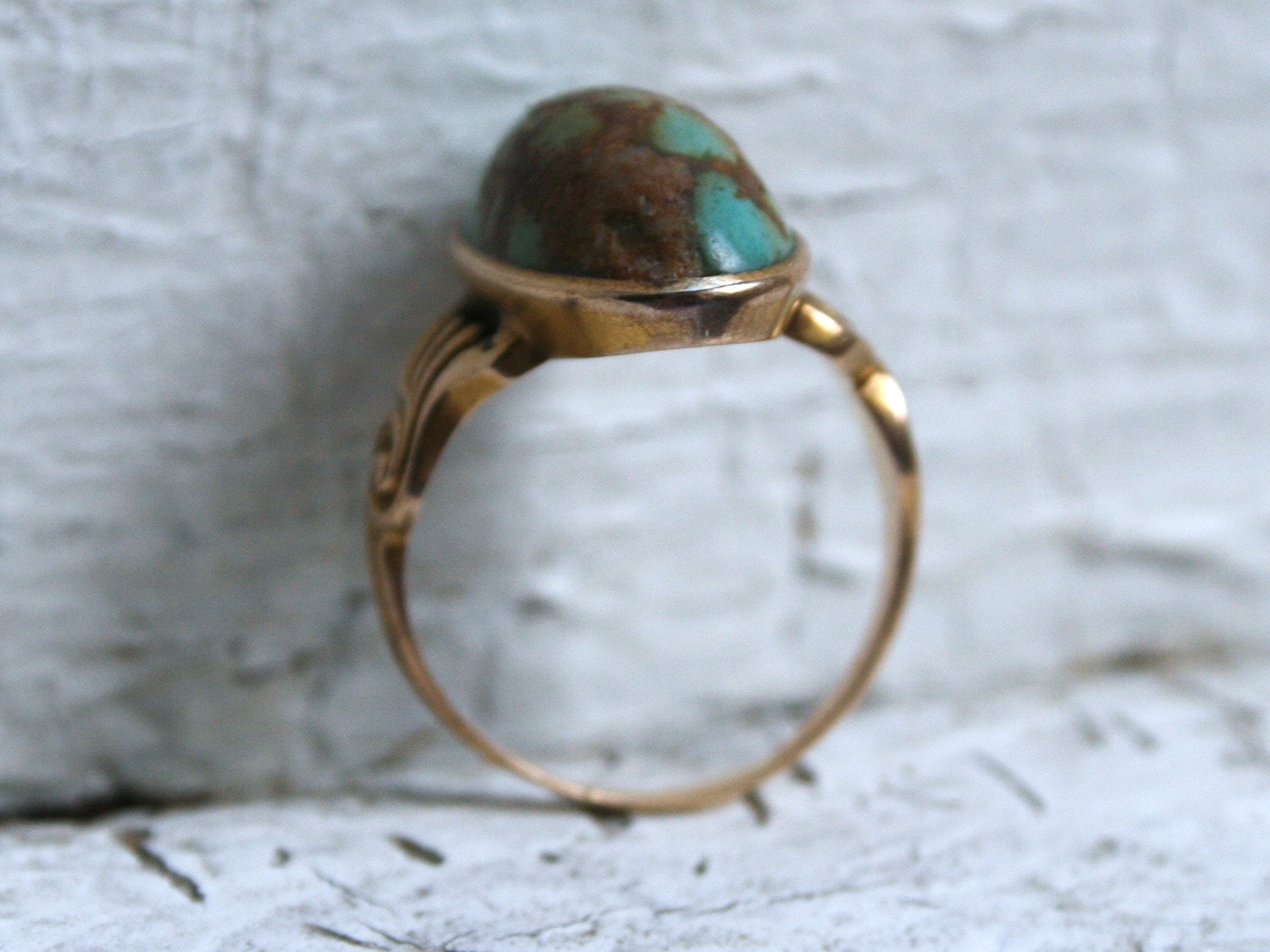 Vintage 14K Yellow Gold Turquoise Ring.