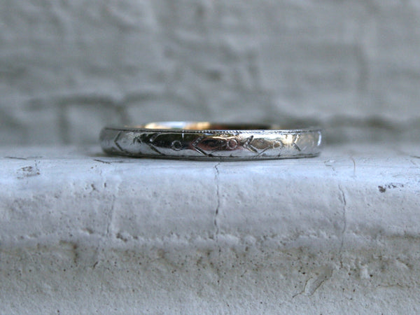 Antique Floral Platinum Wedding Band with 18K Yellow Gold Lining