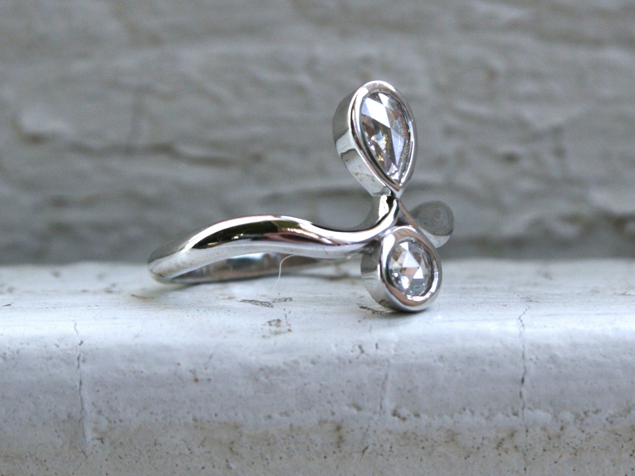 14K White Gold Antique Rose Cut Diamond Twin Stone Ring (0.60ct)