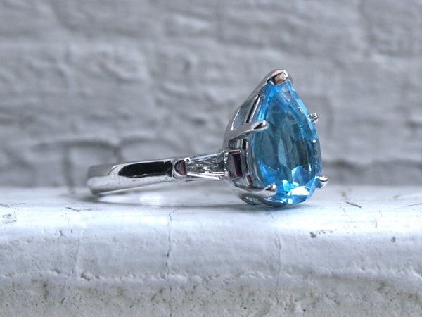 Vintage Pear Cut Blue Topaz Ring – 14K White Gold Diamond Accent