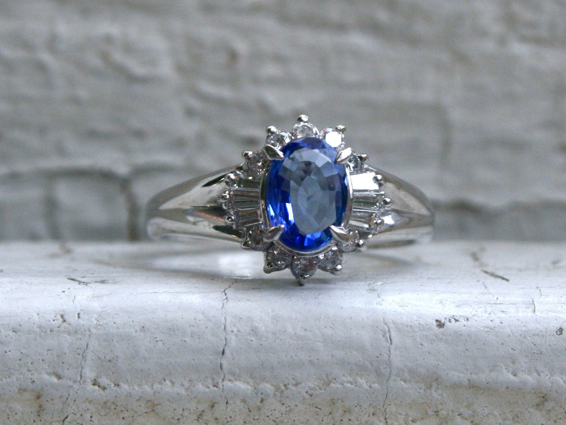Beautiful Vintage Platinum Sapphire Diamond Halo Ring Engagement Ring - 1.11ct.