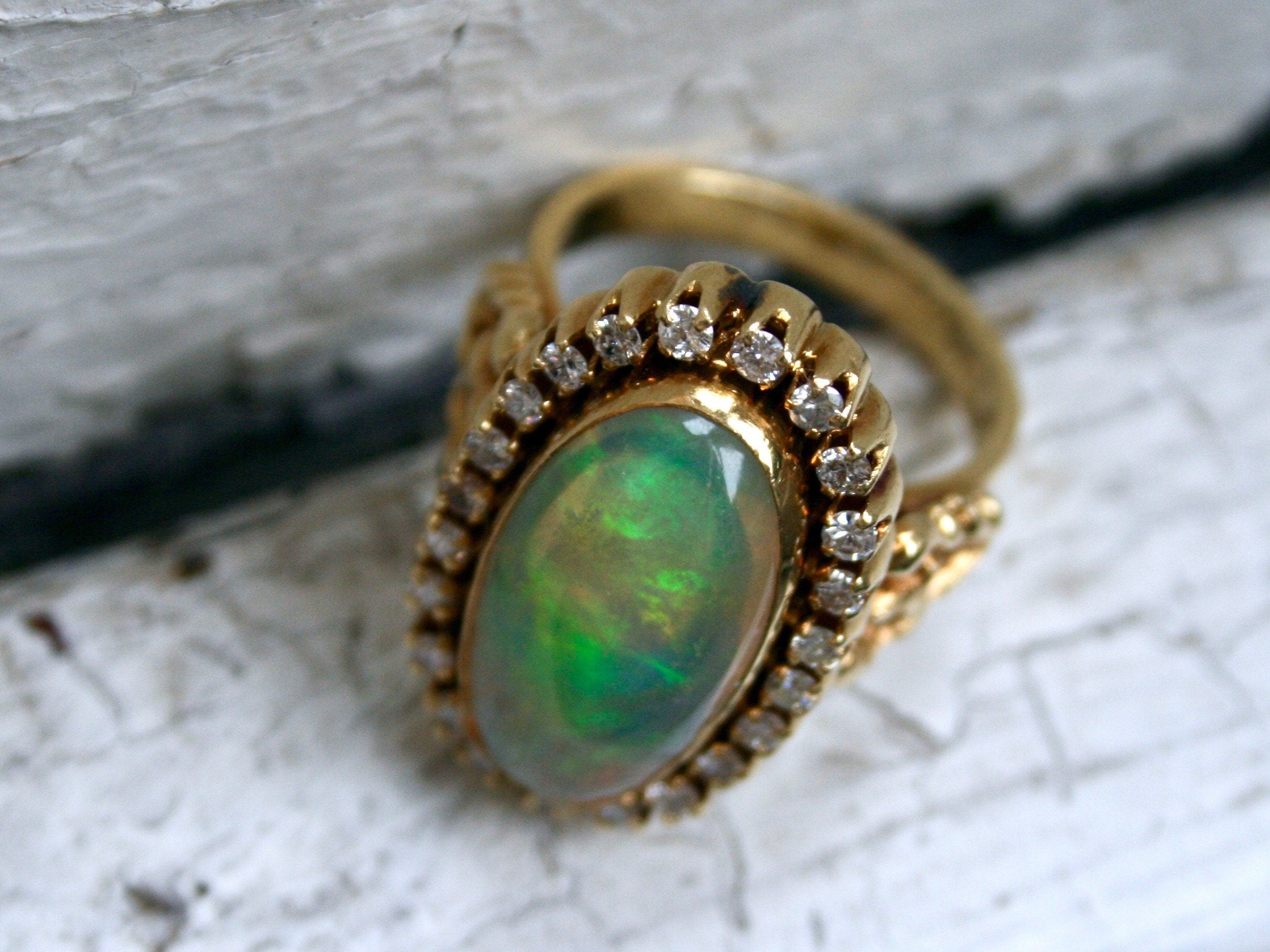 Gorgeous Vintage Opal and Diamond Halo 18 Yellow Gold Ring.