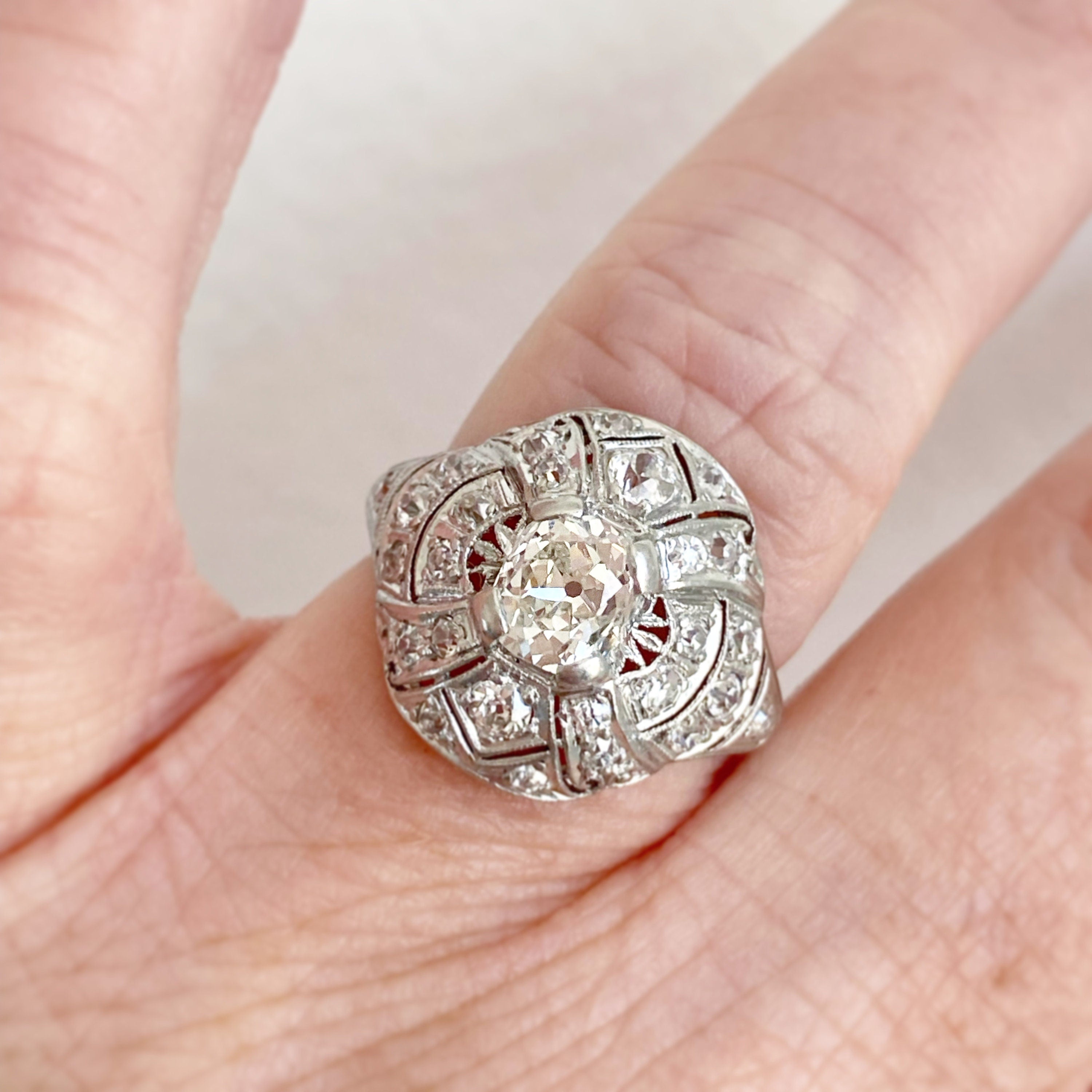 Gorgeous Art Deco Vintage Platinum Diamond Cluster Ring Wedding Ring - 1.94ct.