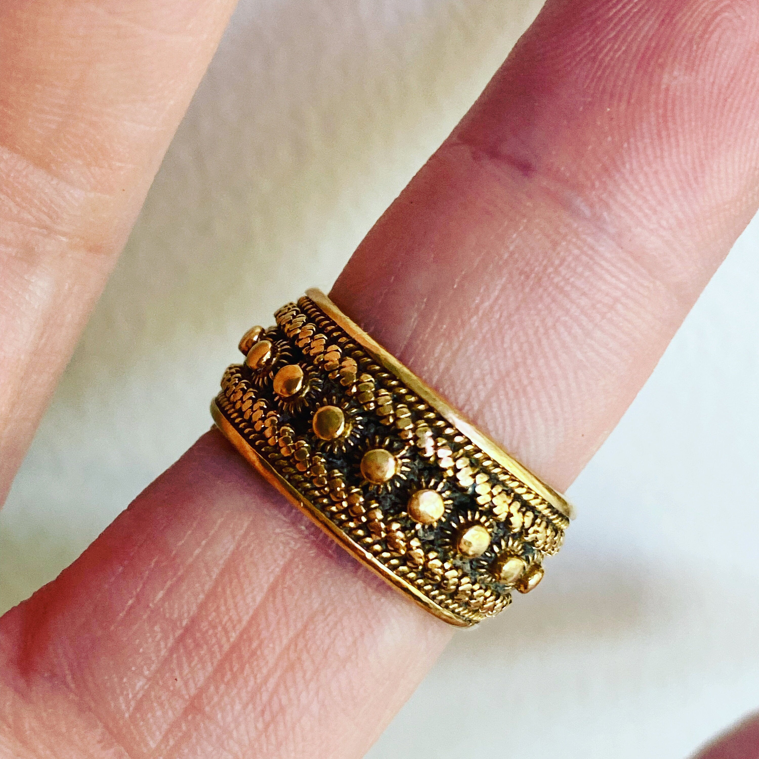 Amazing Vintage Sun Patterned 18K Yellow Gold Wide Wedding Band.