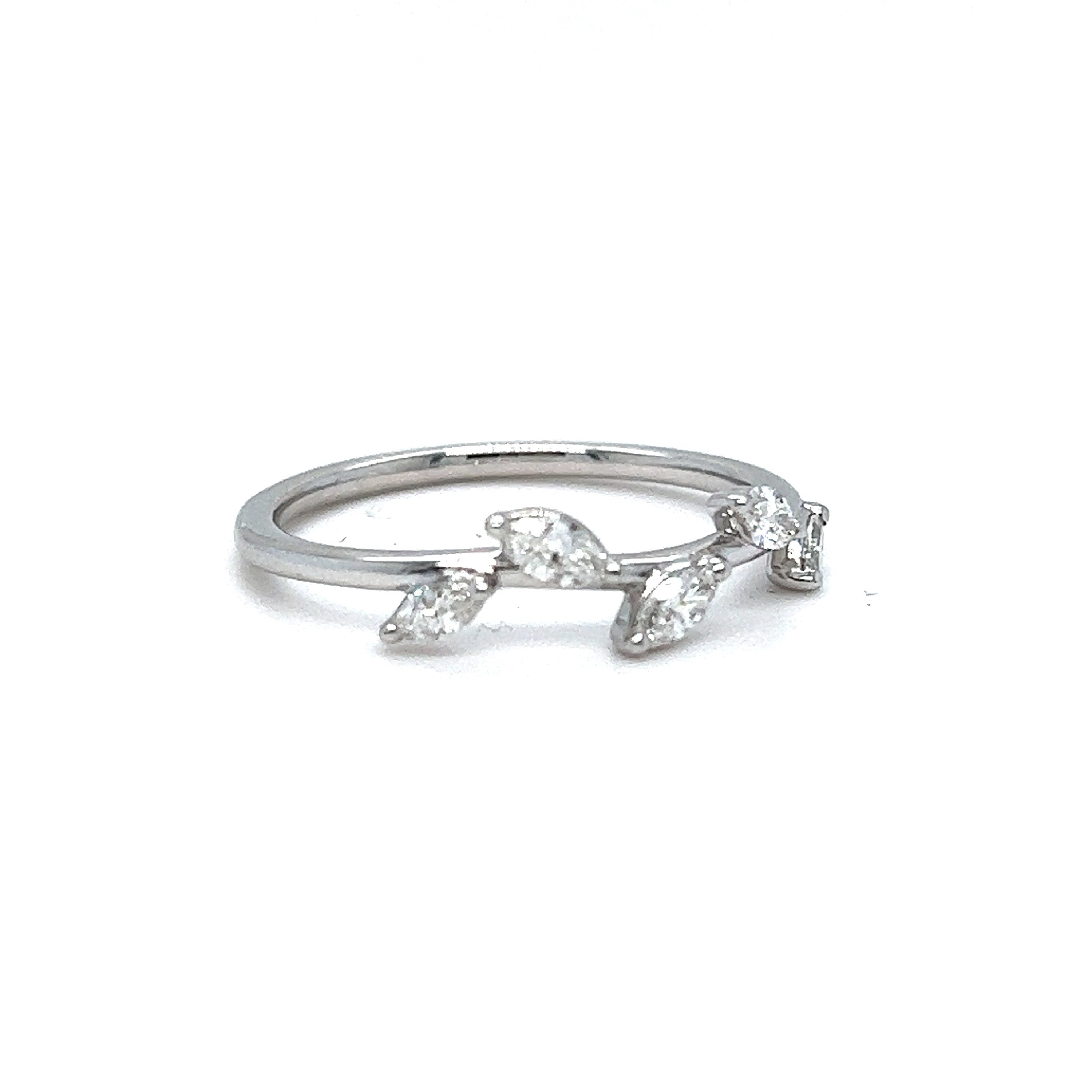Leafy 14K White Gold Diamond Wedding Ring Band.