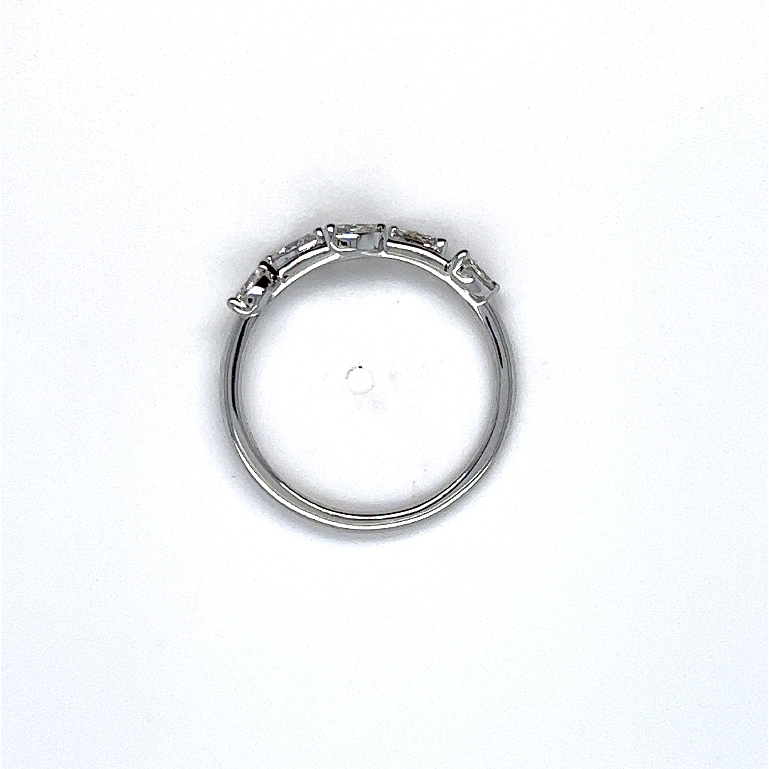 Leafy 14K White Gold Diamond Wedding Ring Band.