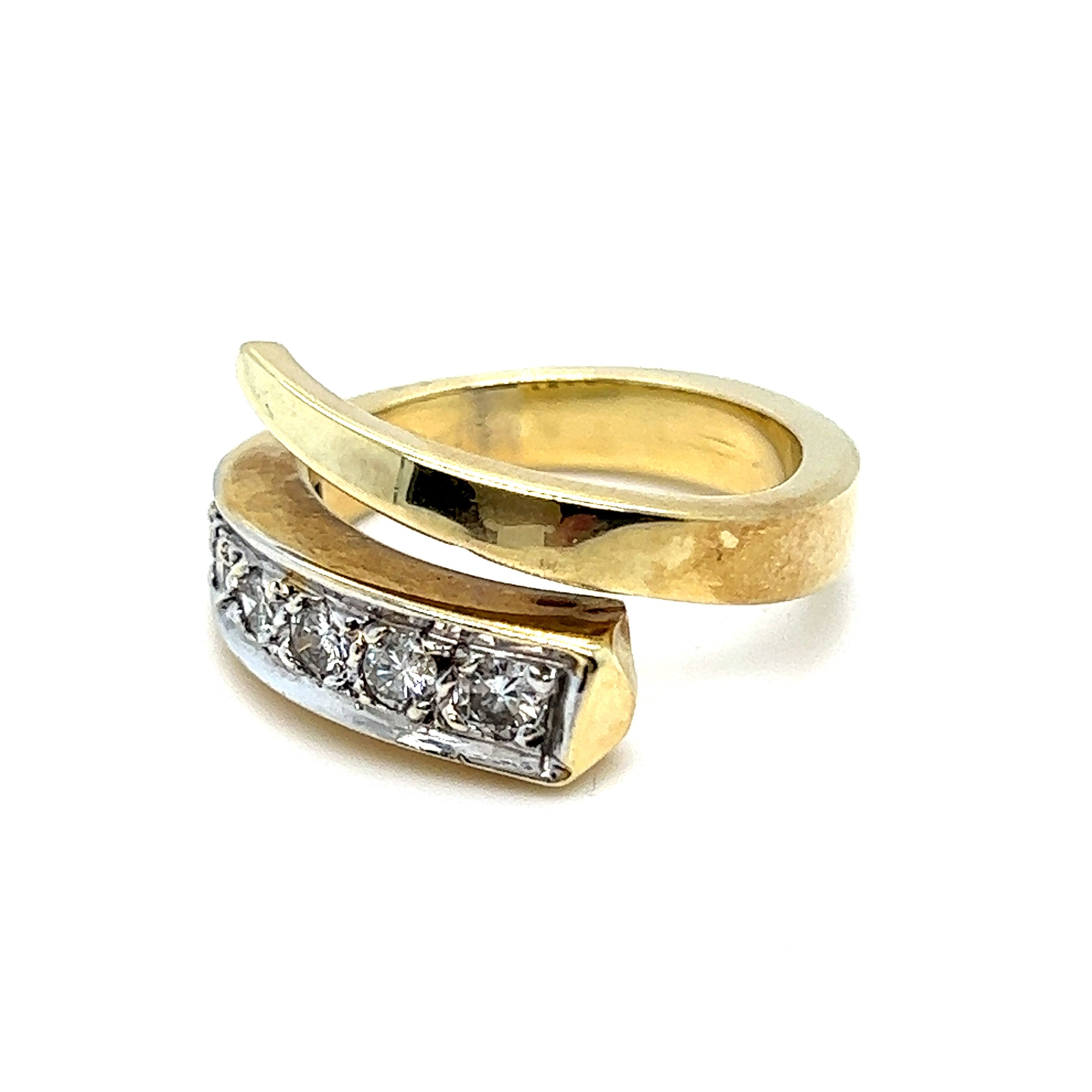 Beautiful Vintage 14K Yellow Diamond Ring By Pass Ring Wedding Band - 0.54ct.