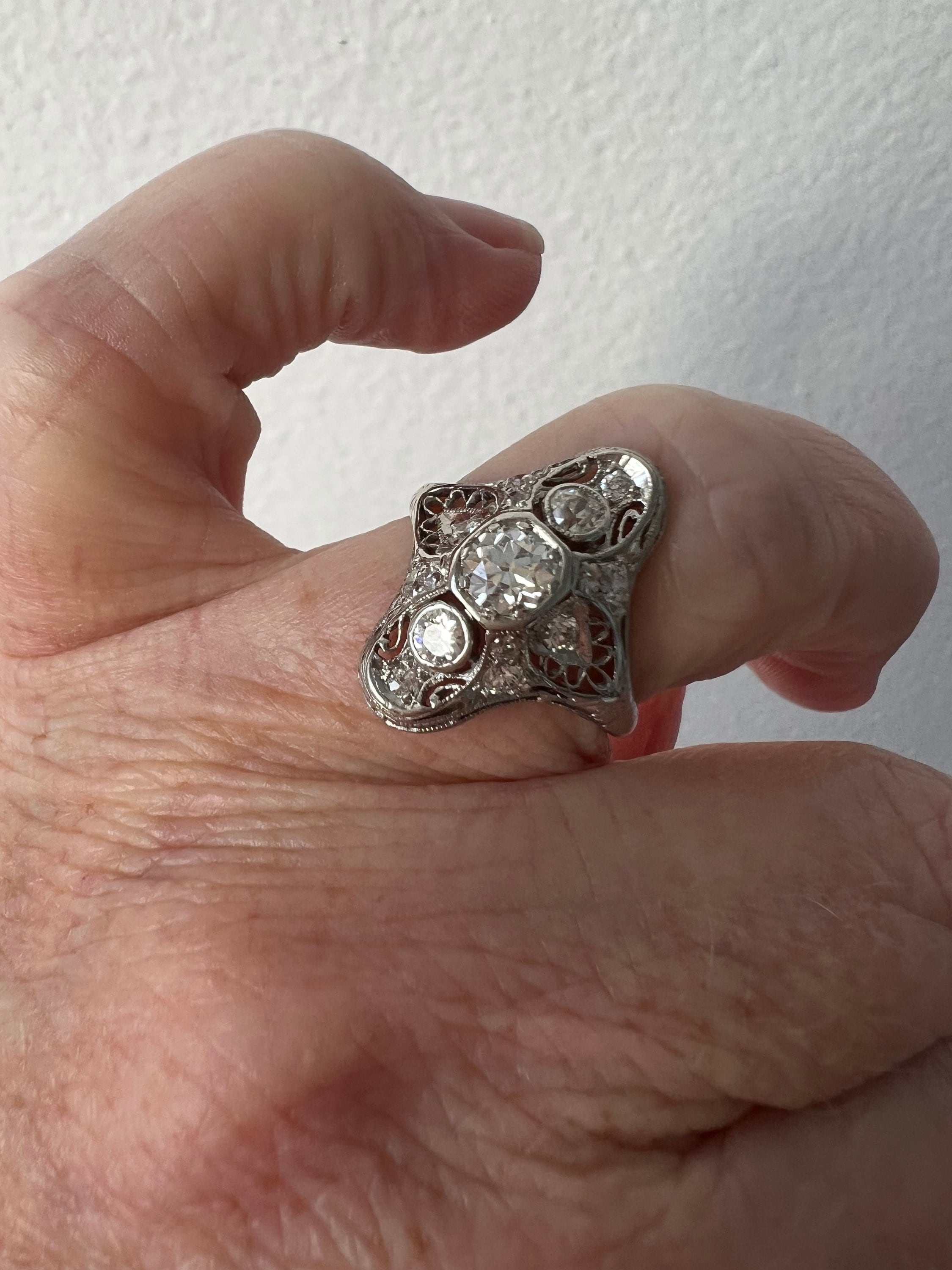 Gorgeous Art Deco Vintage Platinum Diamond Cluster Ring Wedding Ring - 1.30ct.