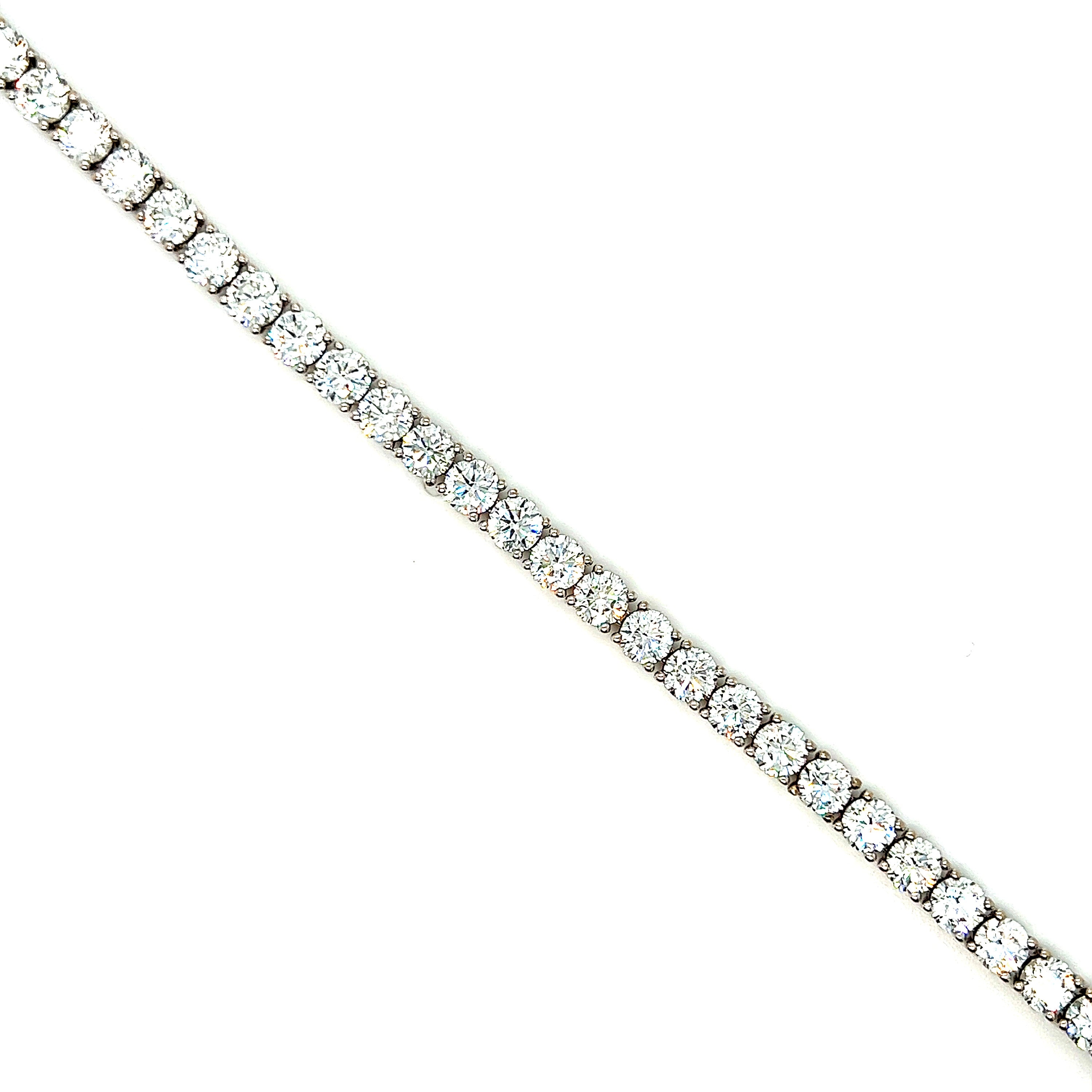 Statement High Quality 18K White Gold Diamond Tennis Line Bracelet - 10.73ct.