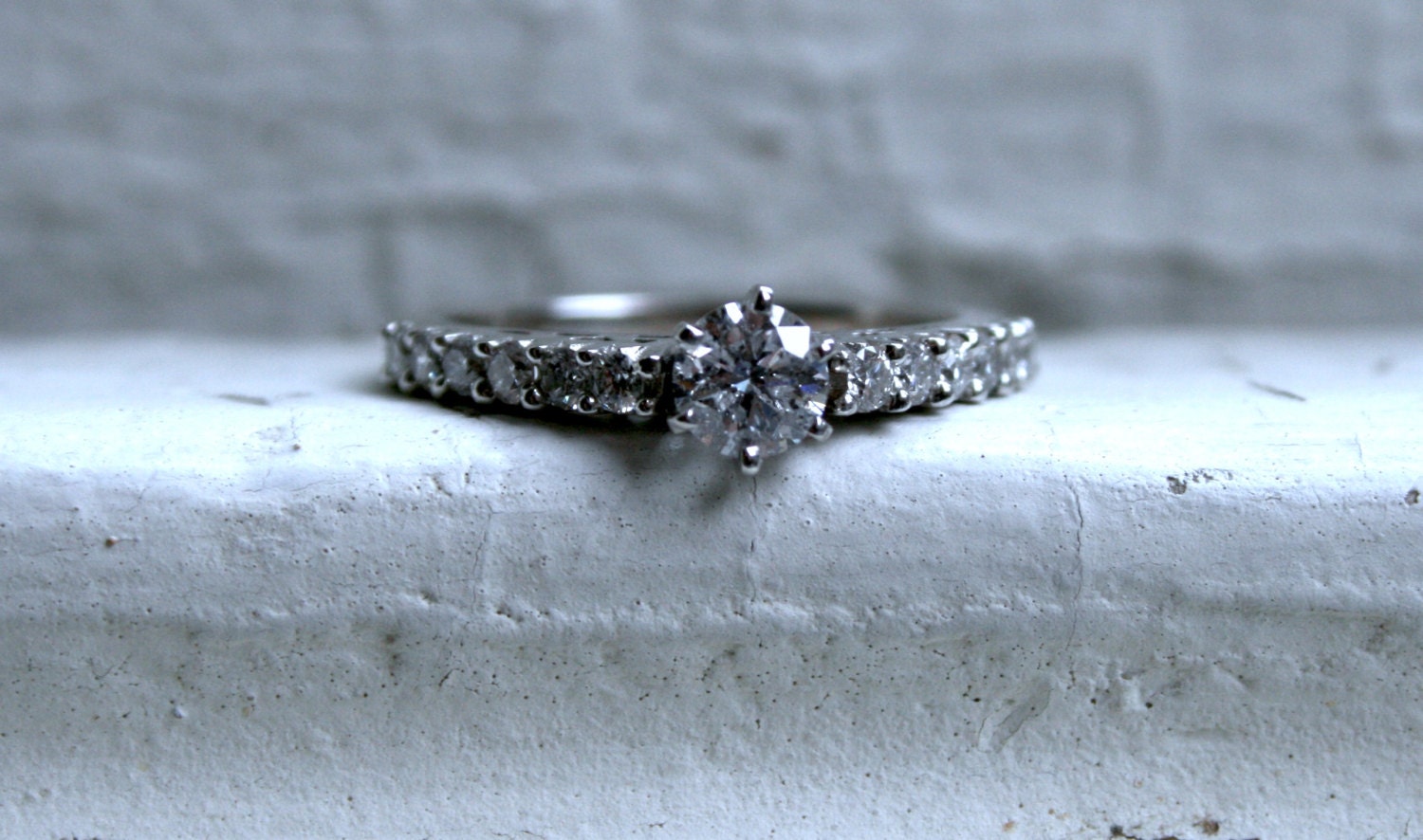 Vintage 14K White Gold Diamond Engagement Ring.