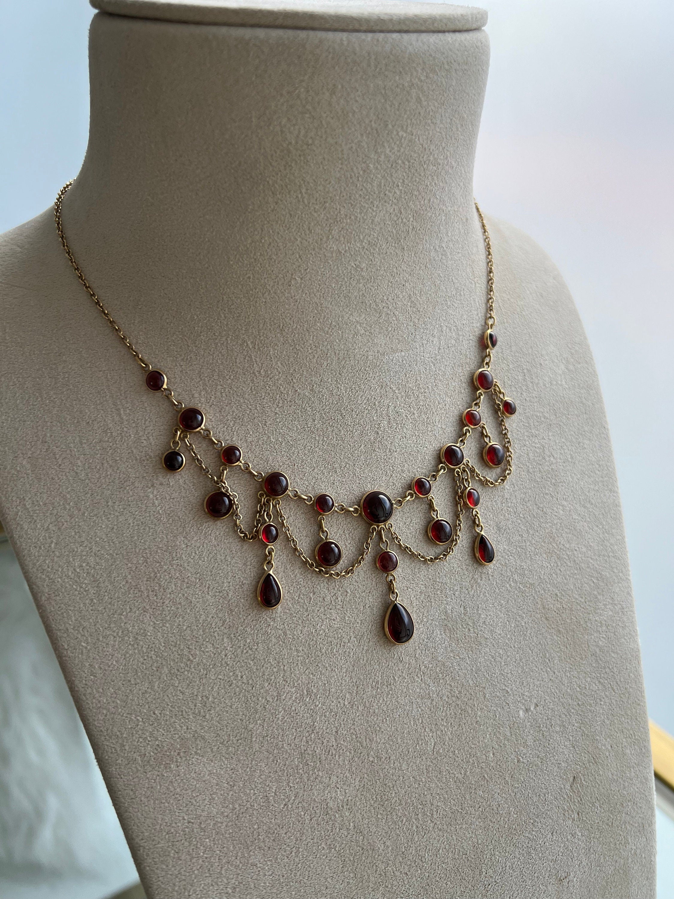 Gorgeous Antique Victorian 14K Yellow Gold Garnet Necklace - 15.00ct.