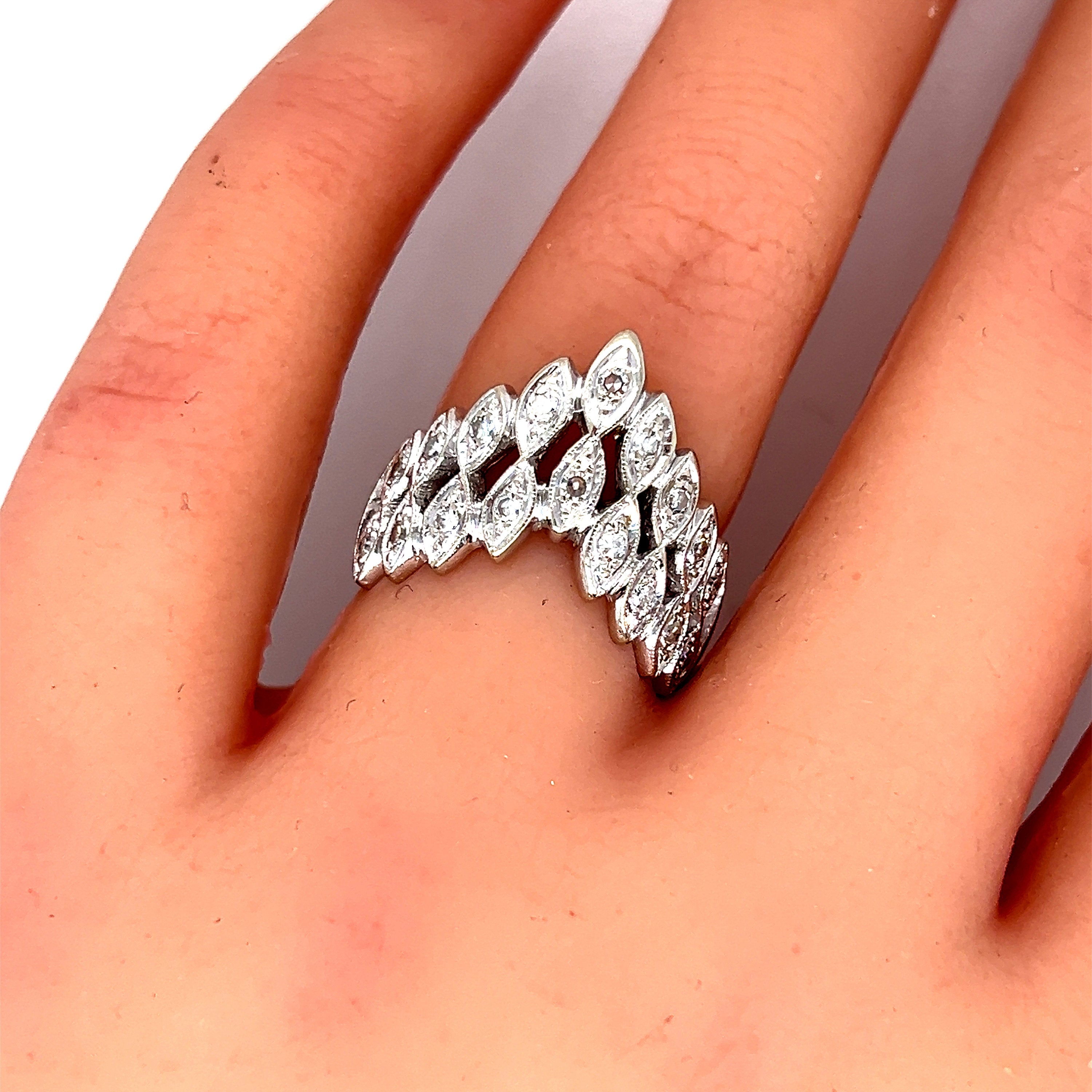 Vintage Diamond Tiara Ring in 14K White Gold - 0.36ct.