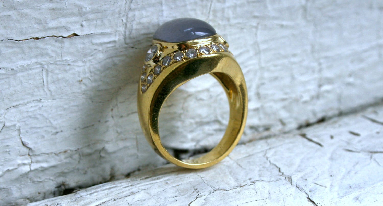 Amazing 18K Yellow Gold Chalcedony and Diamond Engagement Ring - 6.02ct