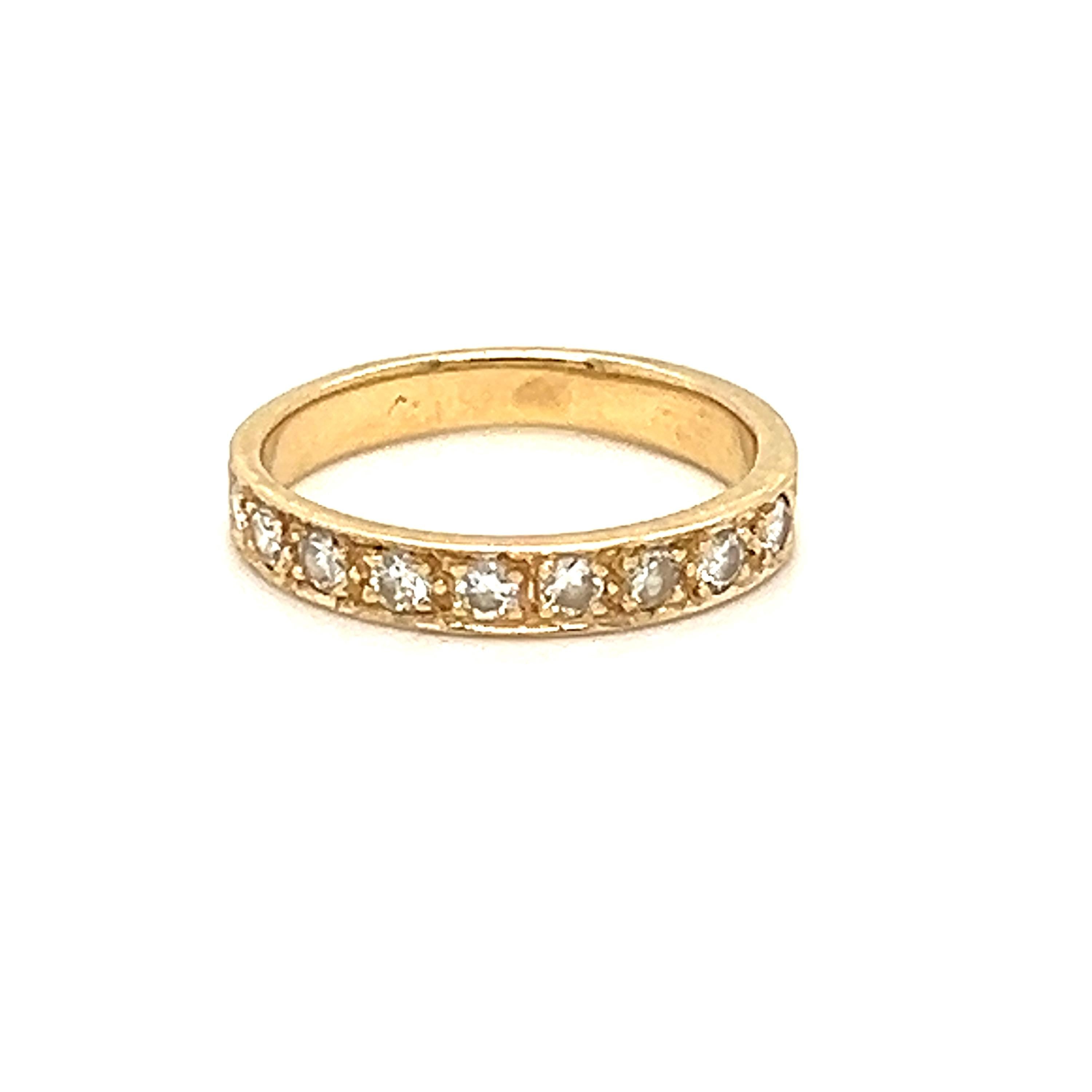 Stunning Vintage 14K Yellow Gold Pave Diamond Wedding Band - 0.27ct.