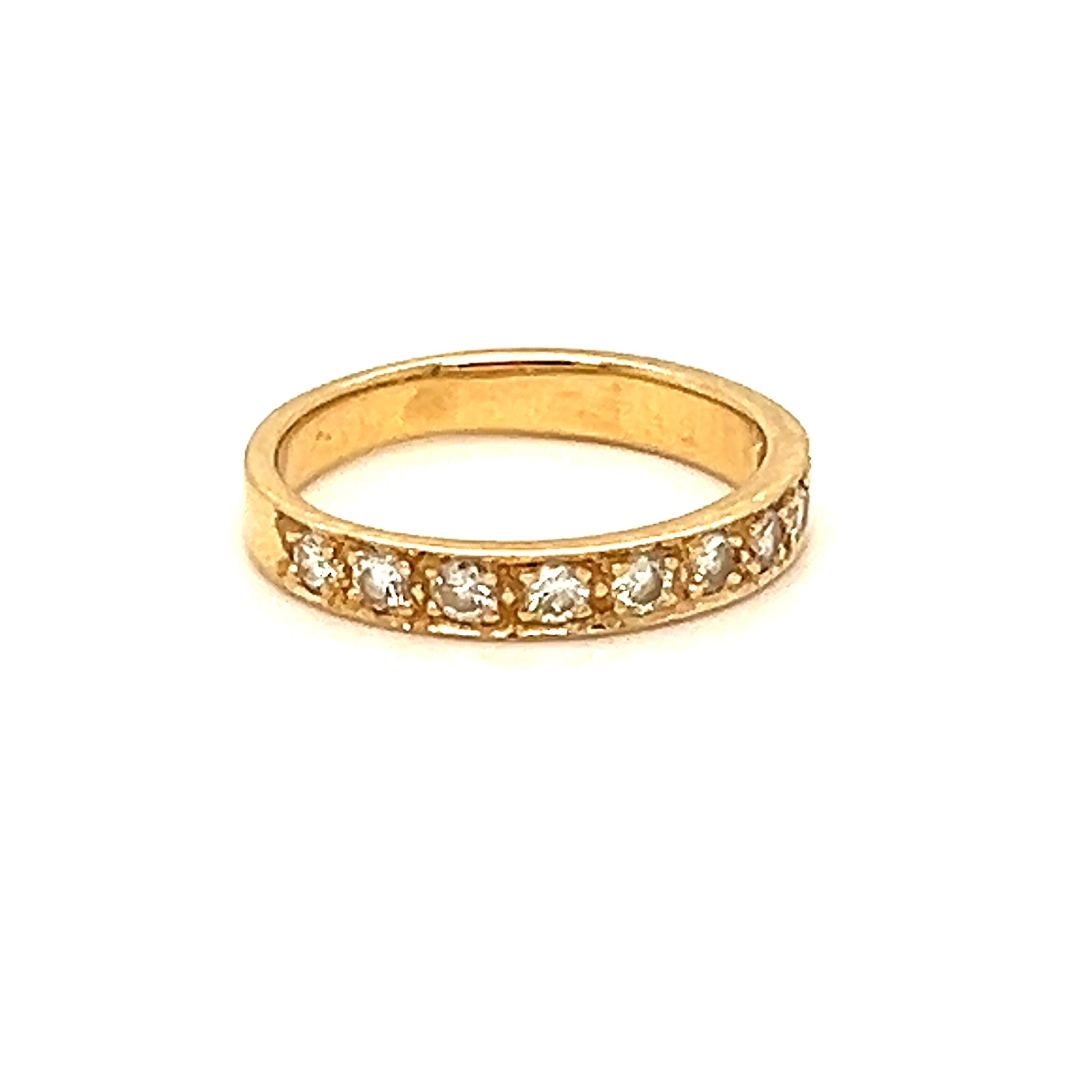 Stunning Vintage 14K Yellow Gold Pave Diamond Wedding Band - 0.27ct.