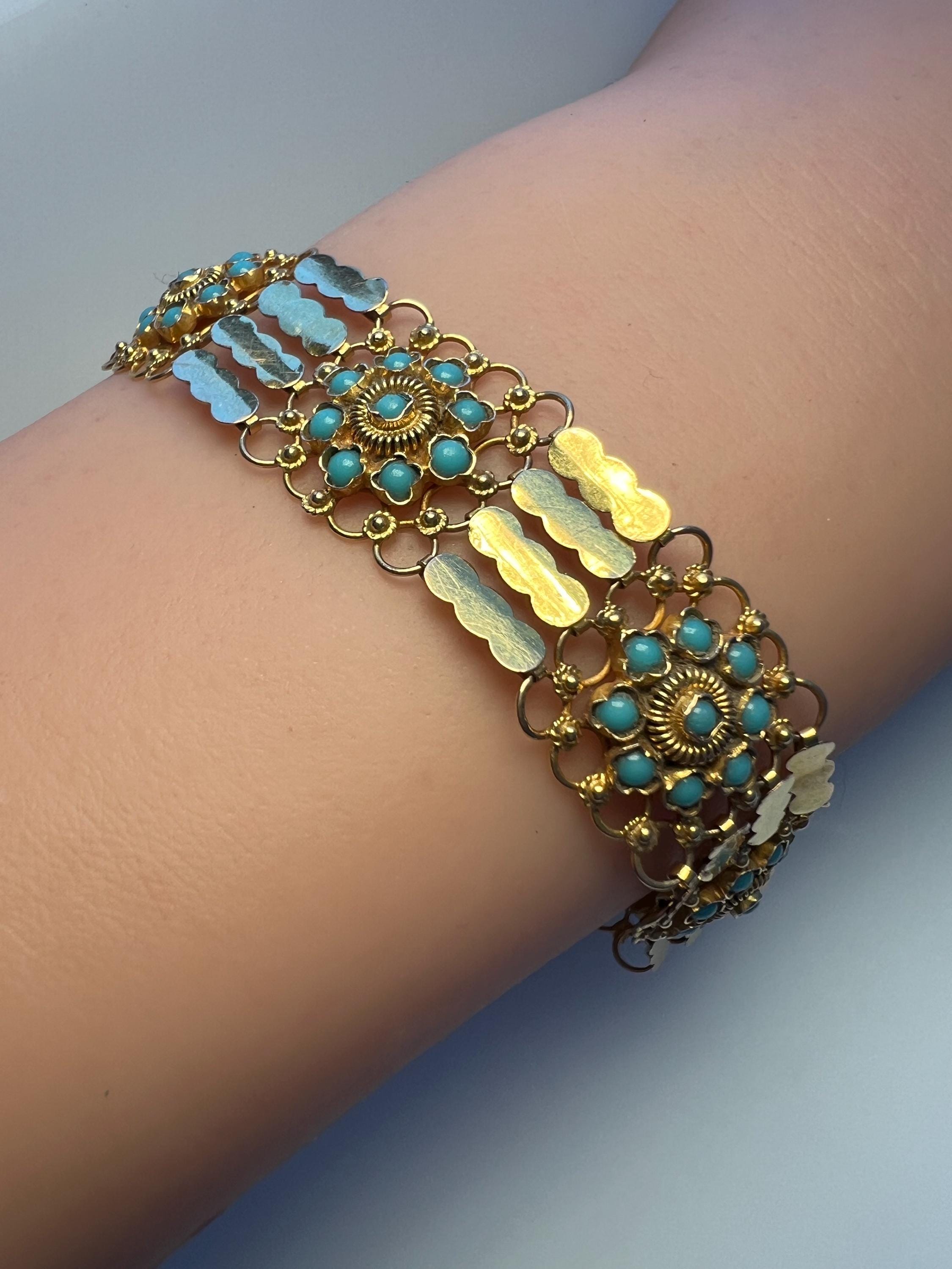 Vintage 18K Yellow Gold and Turquoise Bracelet.