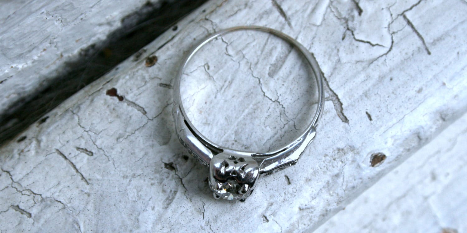 Classic Vintage 14K White Gold Diamond Engagement Ring - 0.62ct.