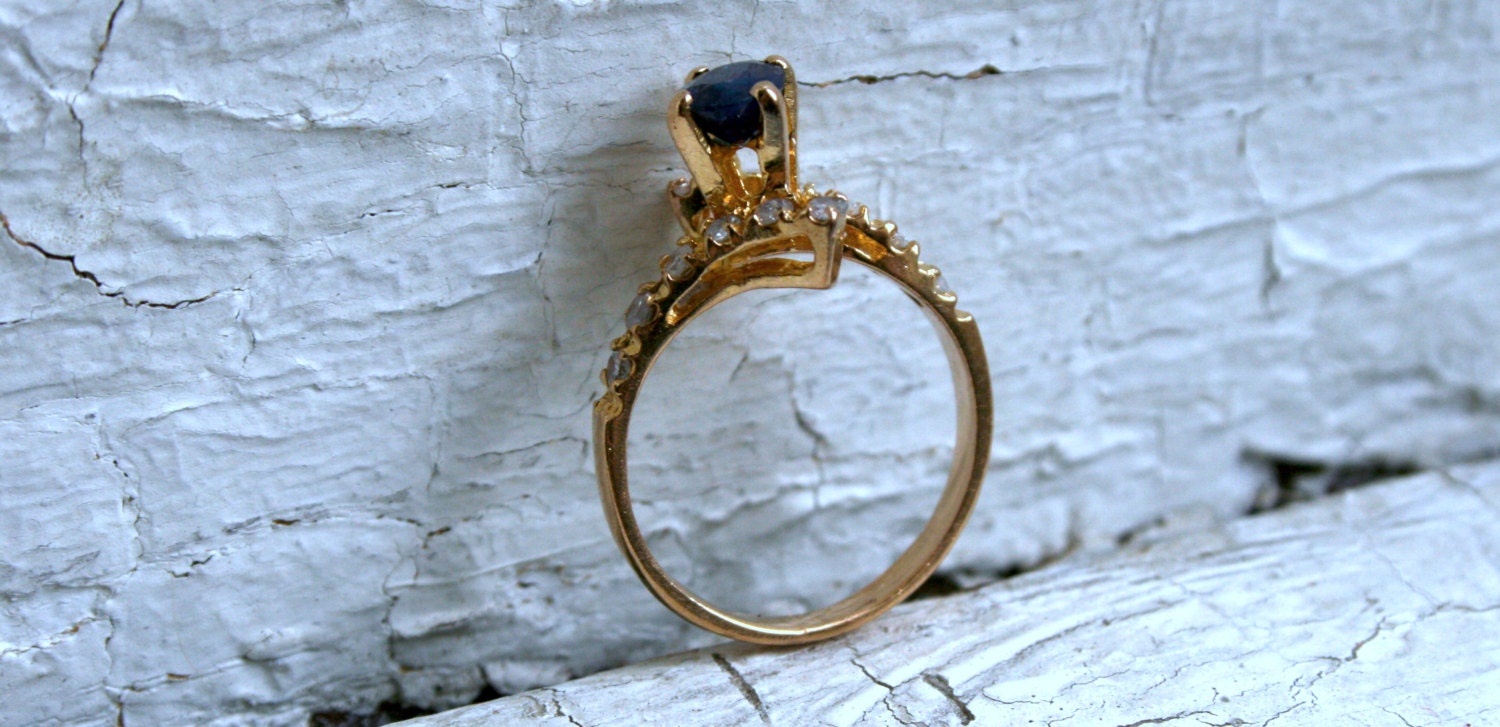 Vintage 18K Yellow Gold Diamond and Sapphire ByPass Ring - 1.48ct.