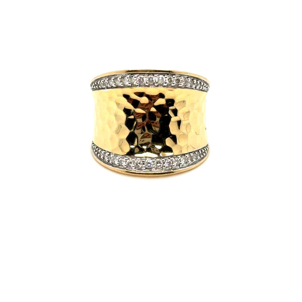 John Hardy 18K Yellow Gold and Diamonds Saddle Ring.