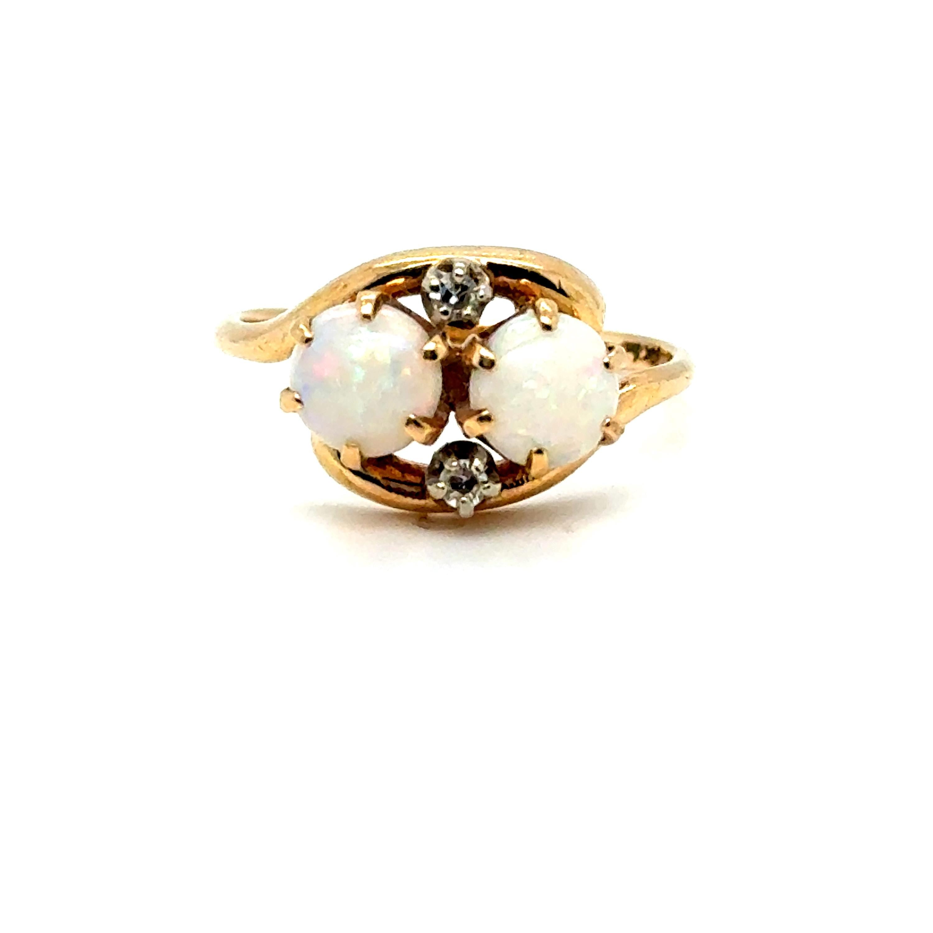 Stunning Antique 14K Yellow Gold Opal and Diamond Twin Stone Ring.