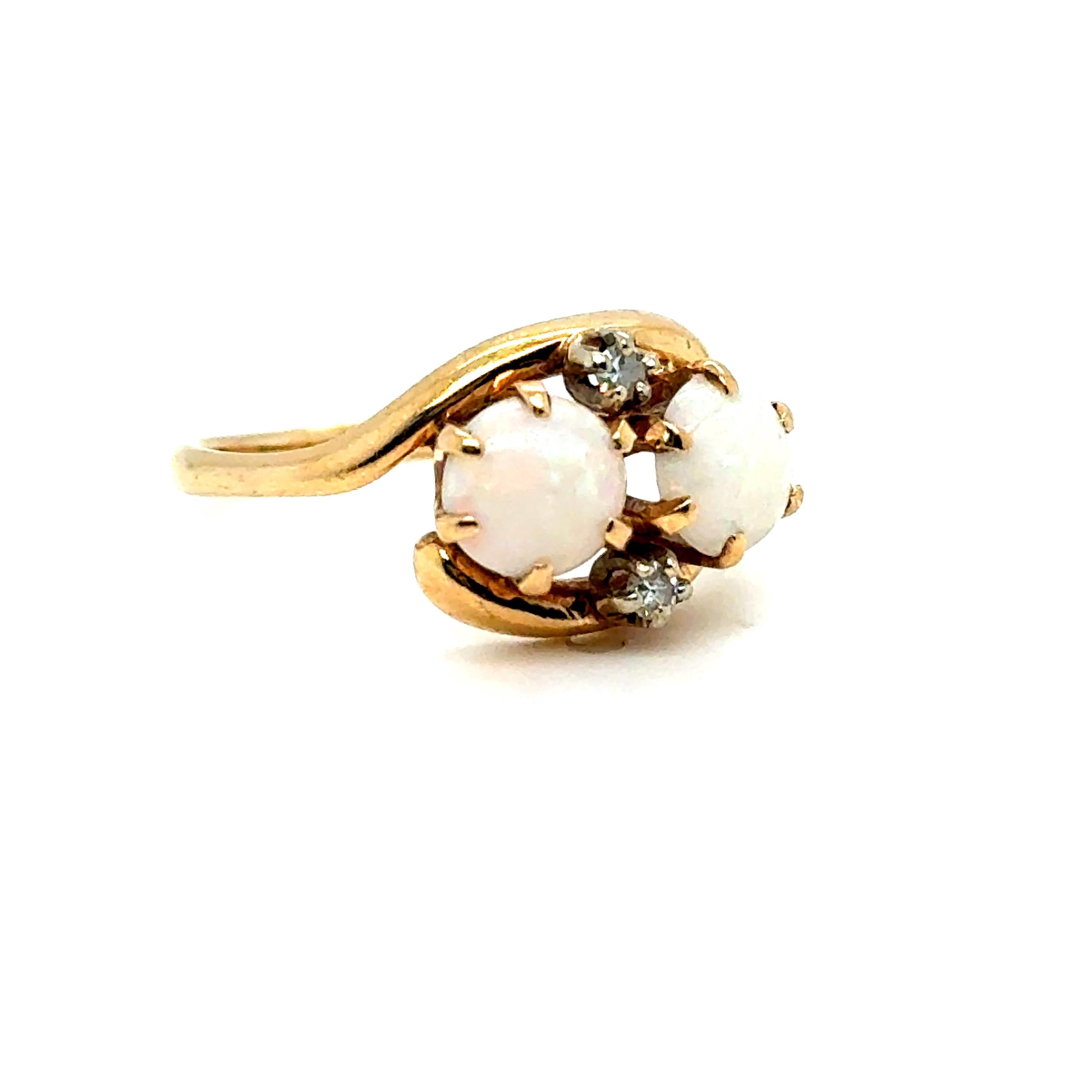 Stunning Antique 14K Yellow Gold Opal and Diamond Twin Stone Ring.