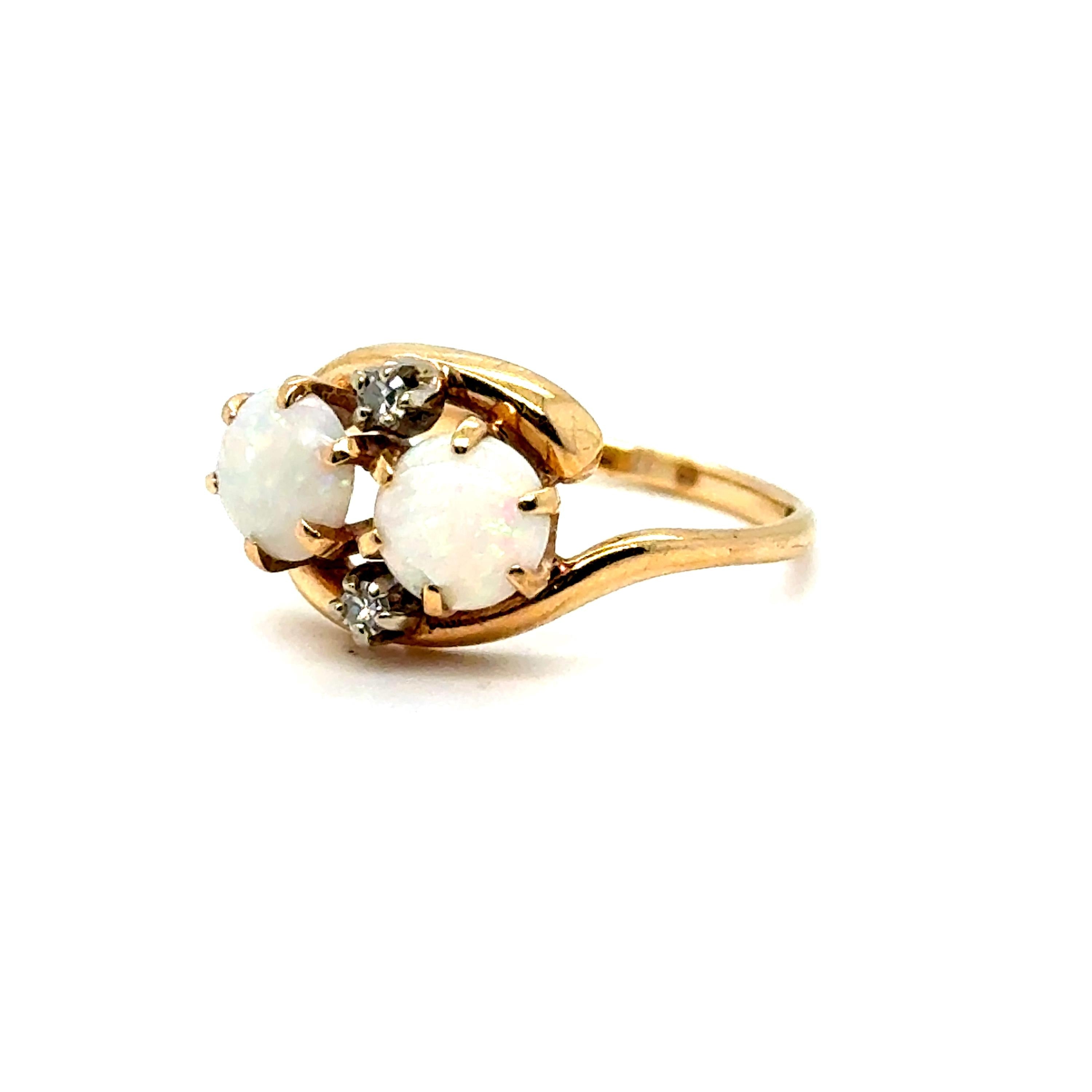 Stunning Antique 14K Yellow Gold Opal and Diamond Twin Stone Ring.