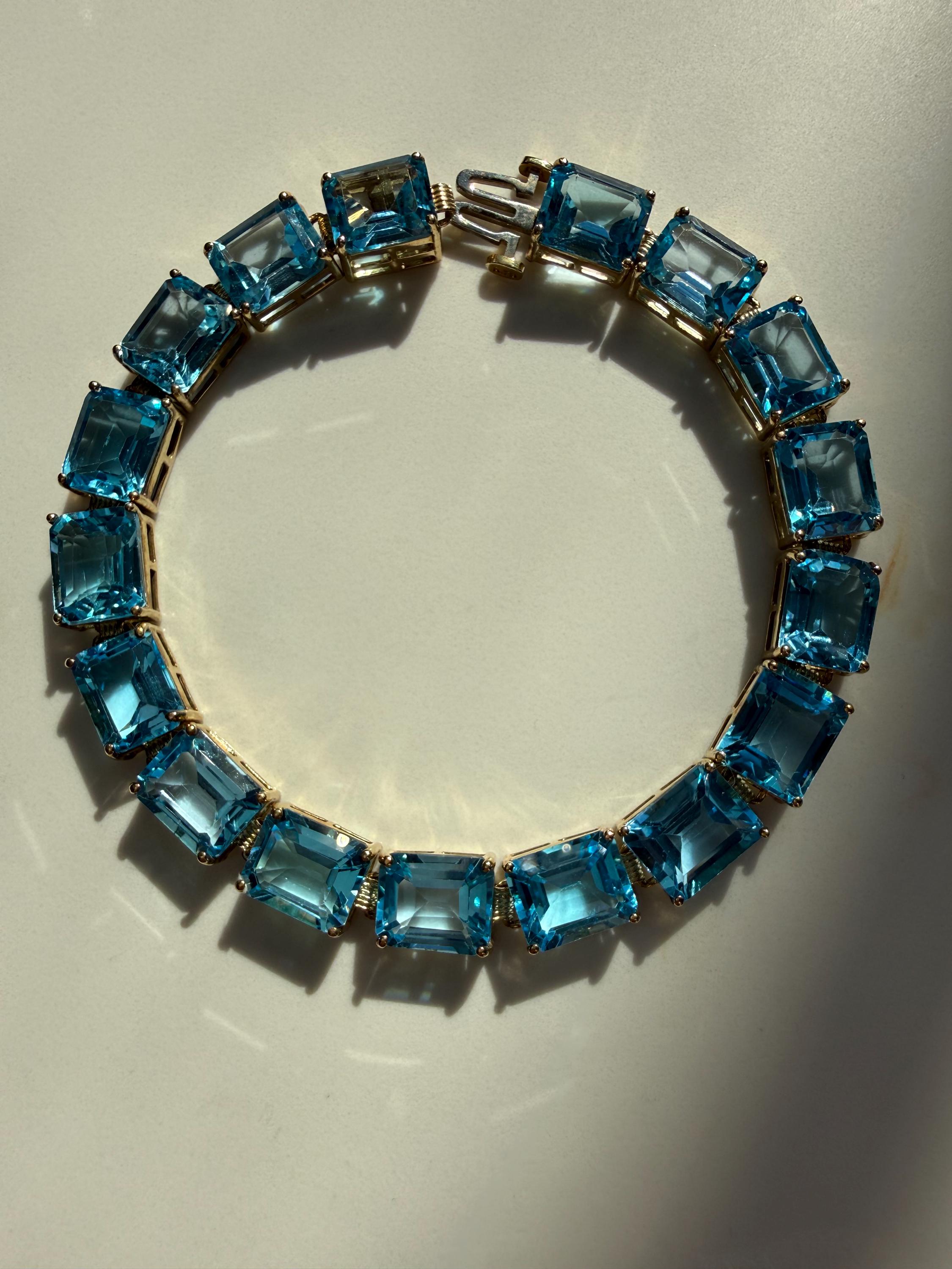 Vintage 10K Yellow Gold Blue Topaz Bracelet.