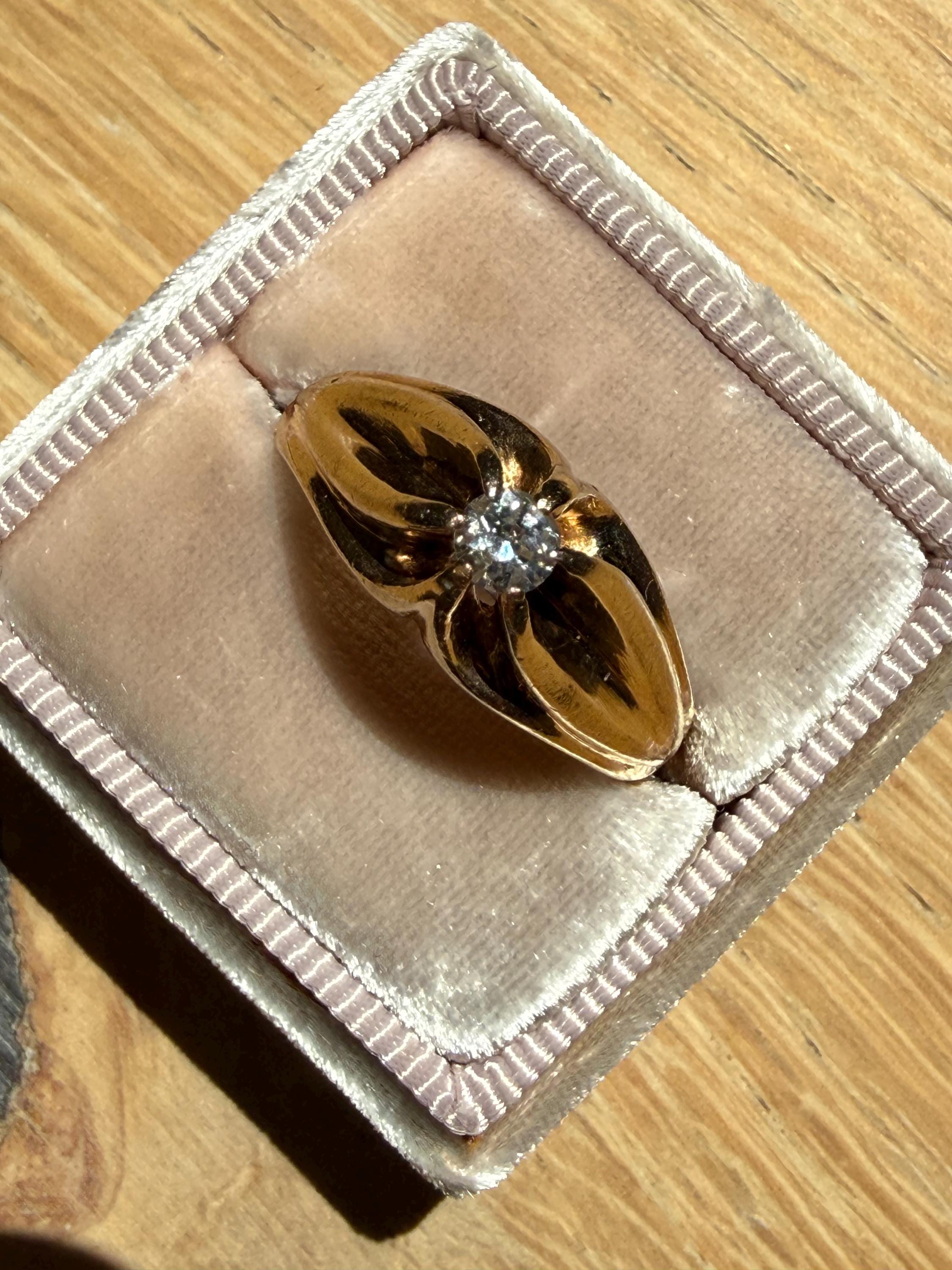 Antique Buttercup 14K Yellow Gold Diamond Solitaire Ring Engagement Ring.