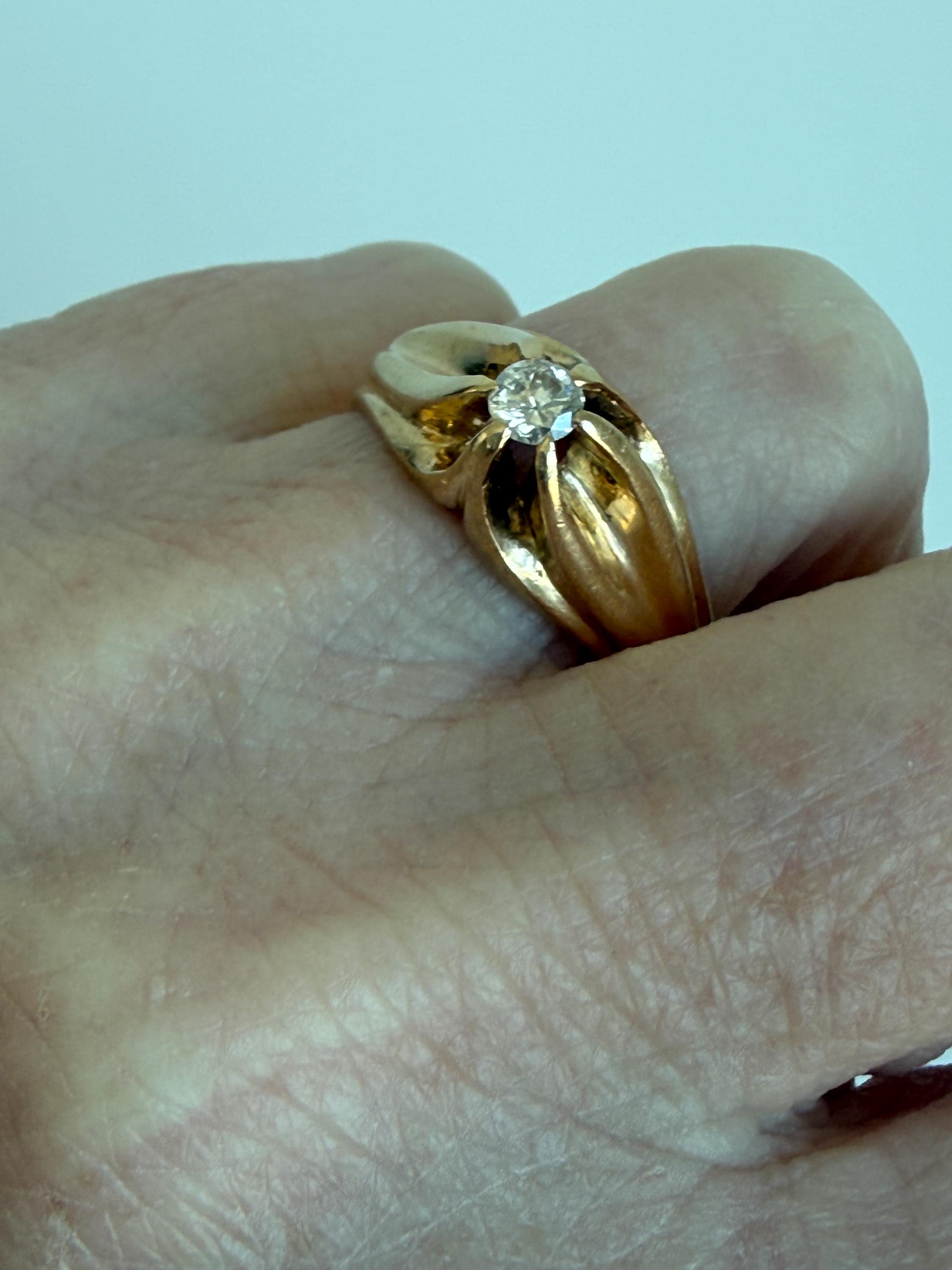 Antique Buttercup 14K Yellow Gold Diamond Solitaire Ring Engagement Ring.