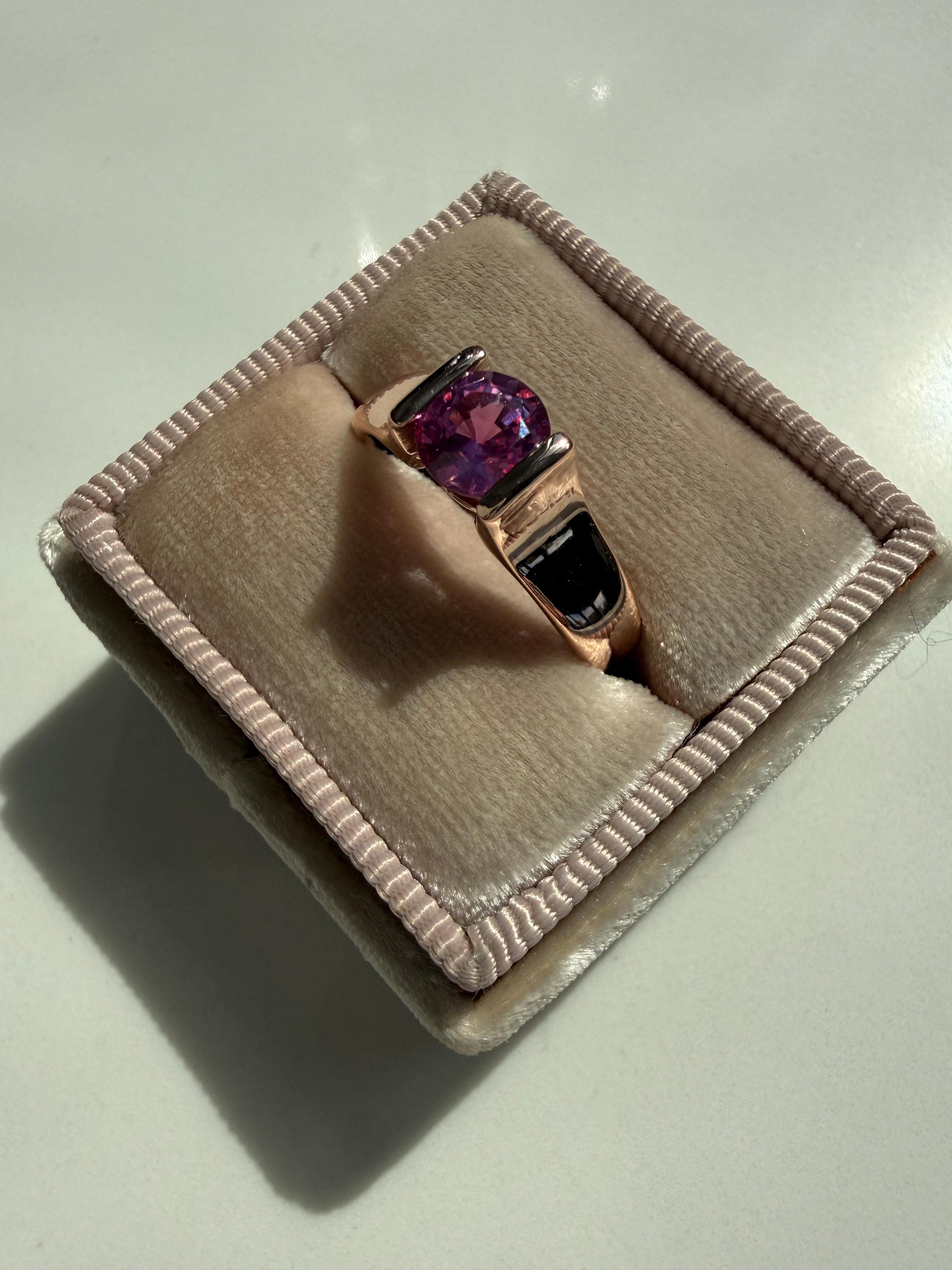 Beautiful Vintage 14K Rose Gold Pink Sapphire Solitaire Engagement Ring - 1.00ct
