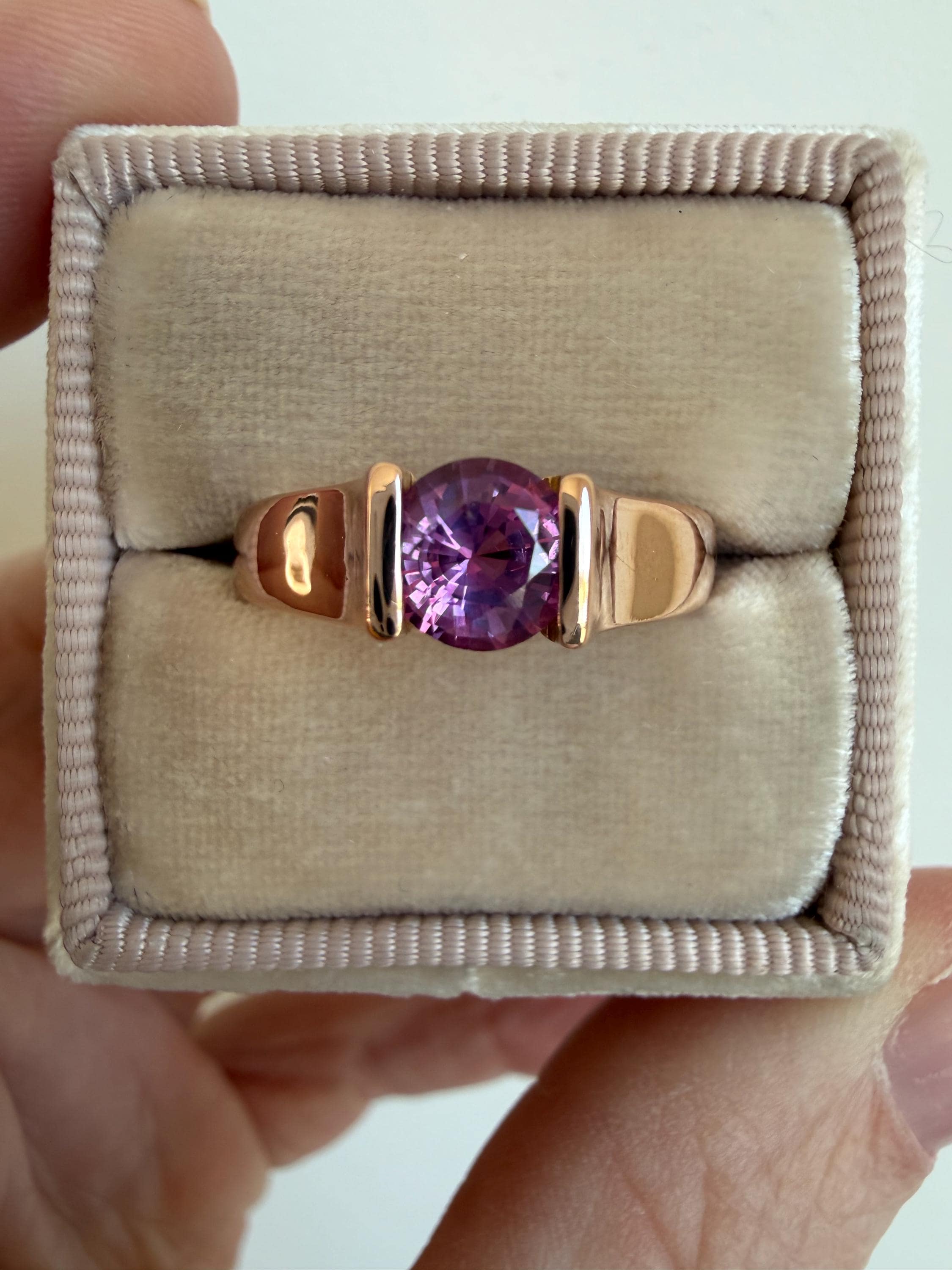 Beautiful Vintage 14K Rose Gold Pink Sapphire Solitaire Engagement Ring - 1.00ct