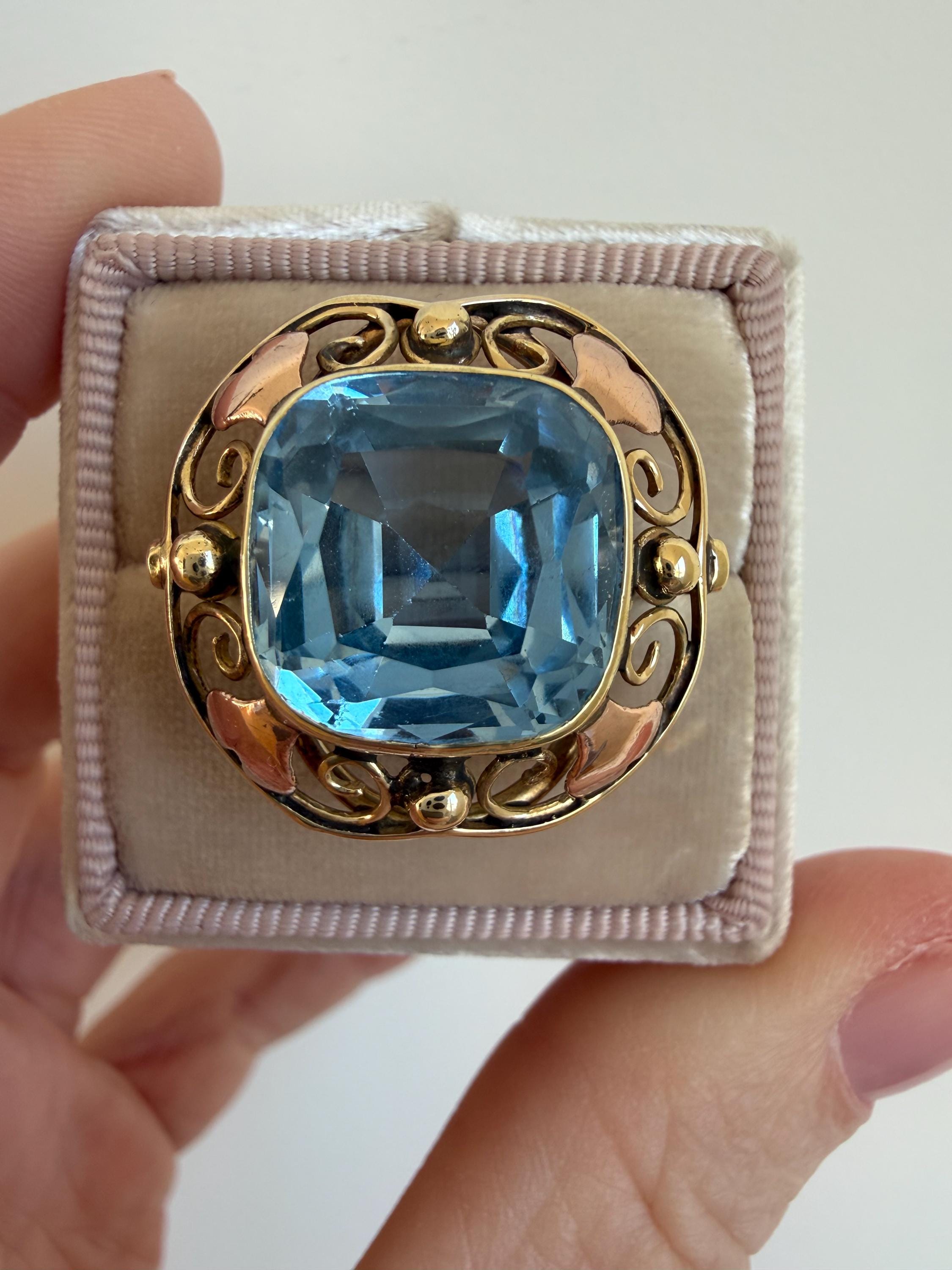 Vintage 14K Yellow and Rose Gold Blue Topaz Ring - 15.00cts - Dutch