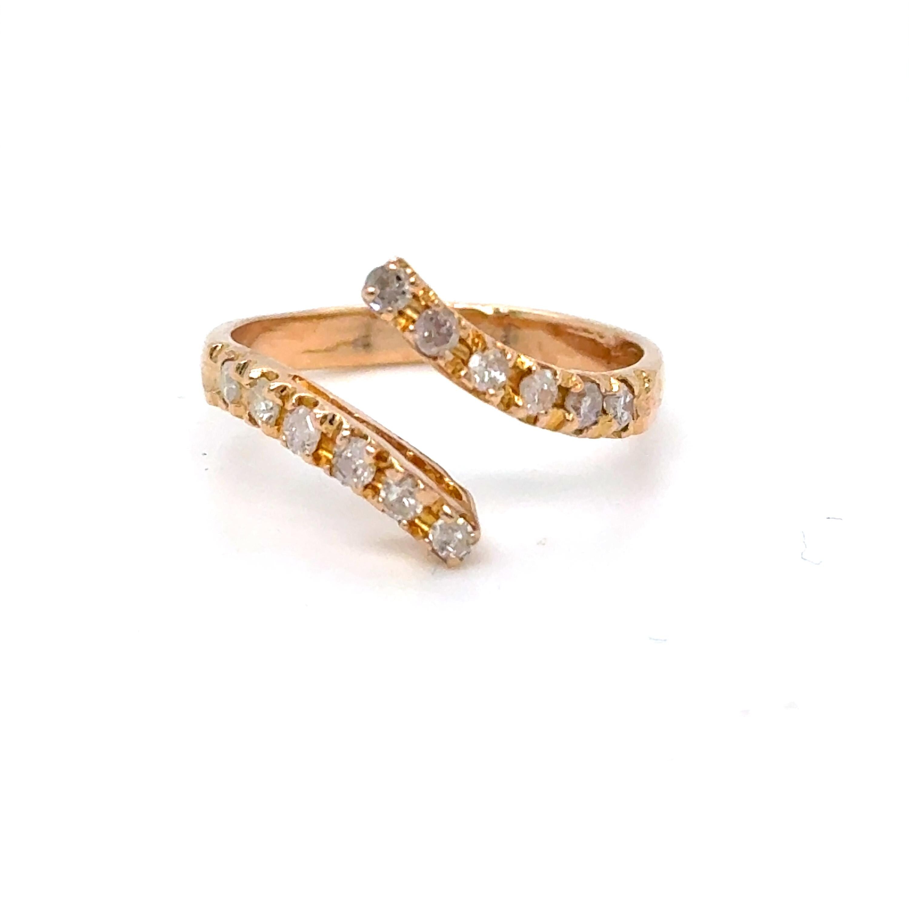 Vintage 18K Yellow Gold Diamond ByPass Ring - 0.48ct.